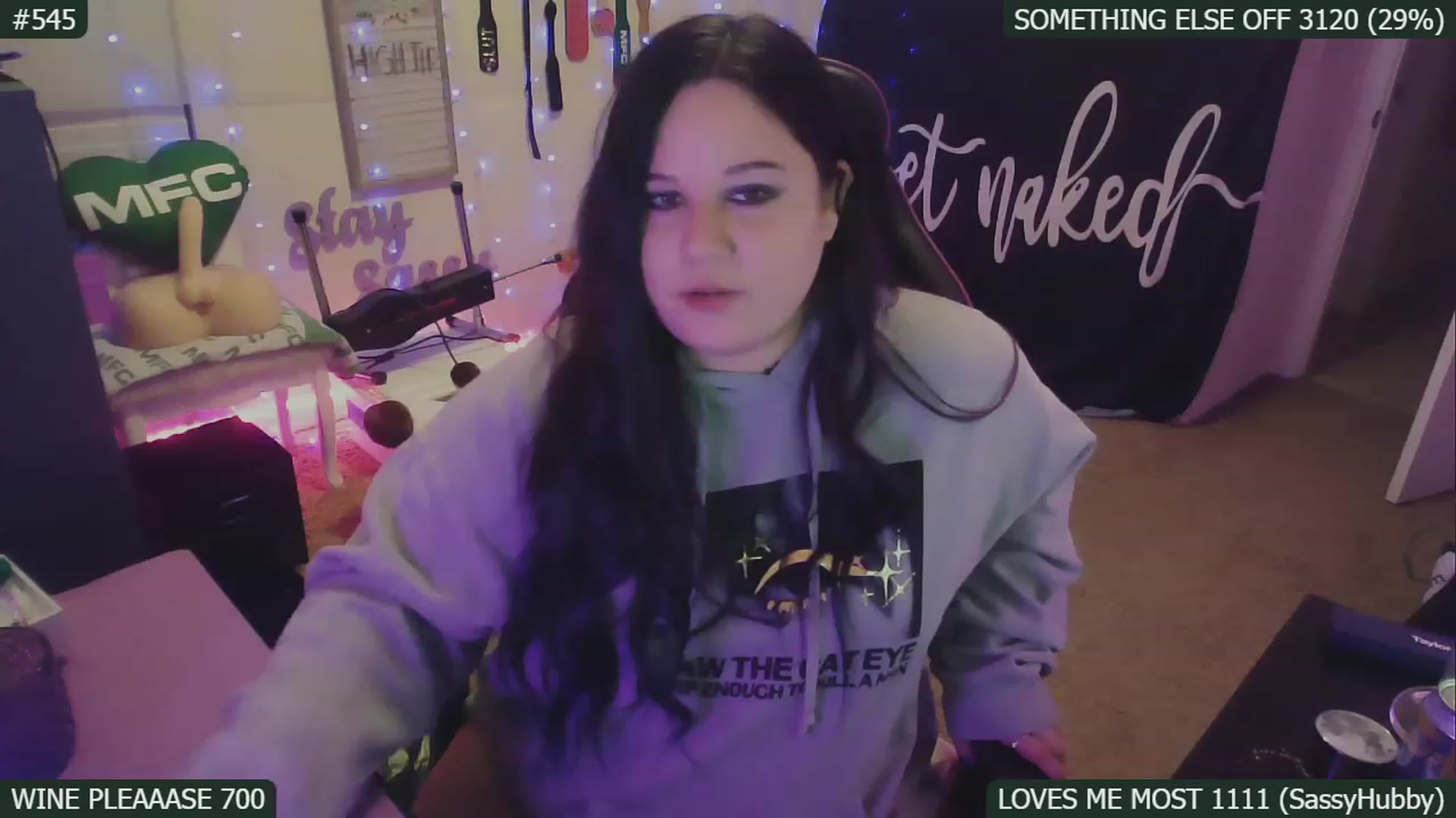 Gallery image thumbnail from SassySarah94's myfreecams stream on, 01/10/2023, 06:46 image 15 of 20