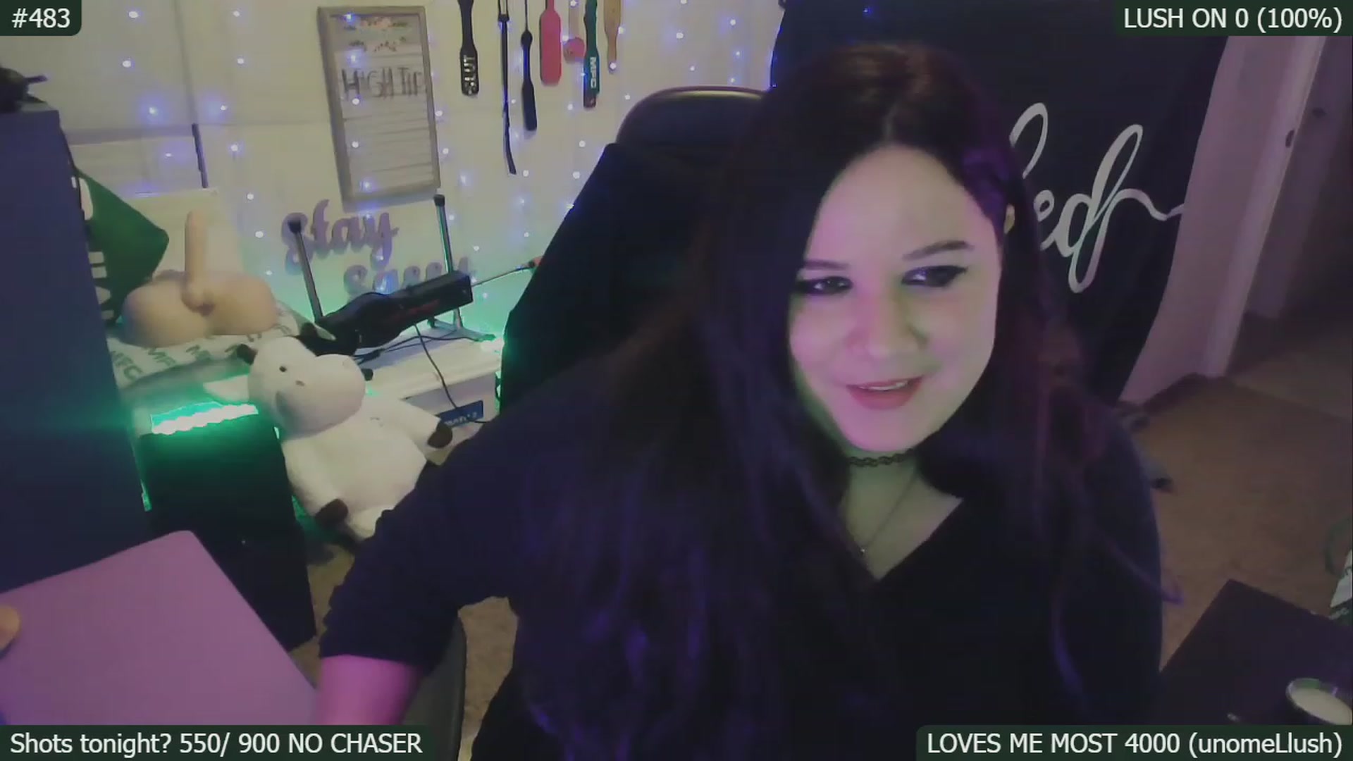 Gallery image thumbnail from SassySarah94's myfreecams stream on, 01/14/2023, 03:06 image 6 of 20