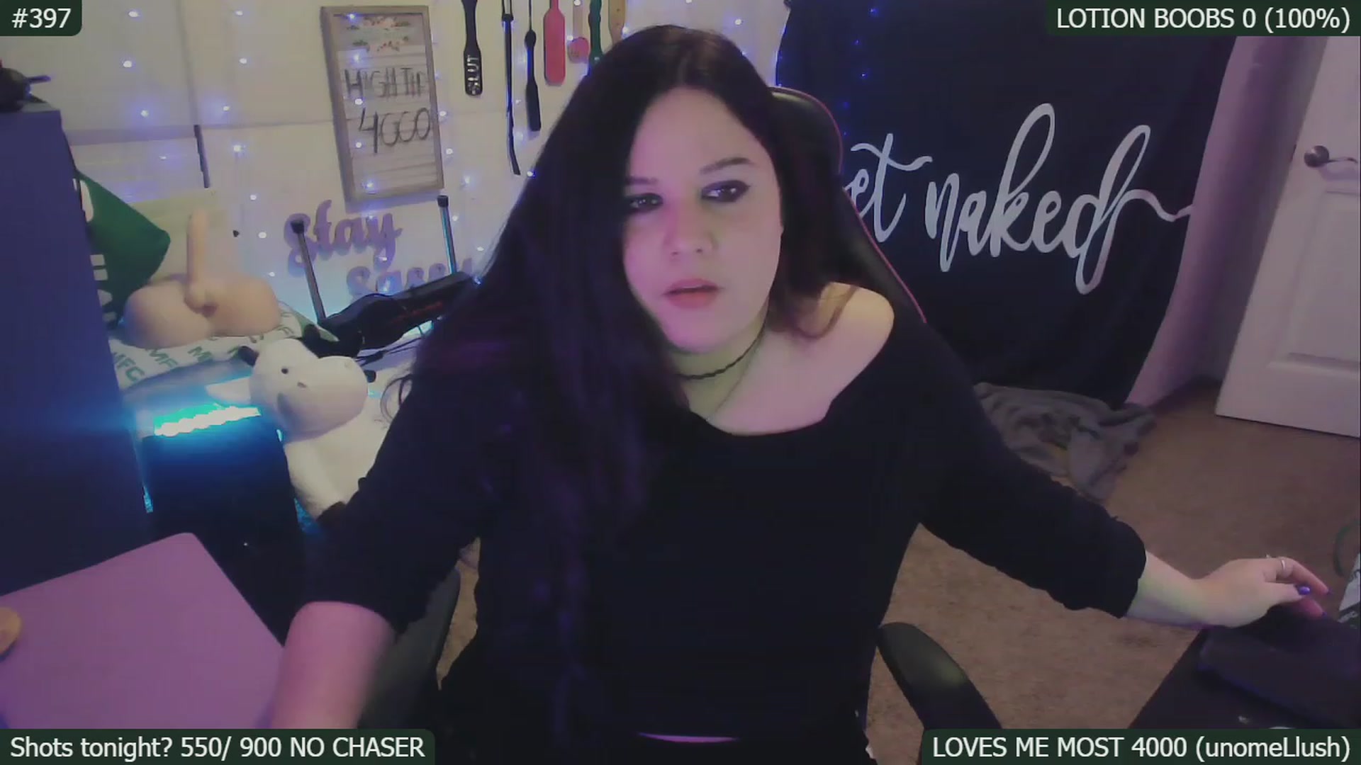 Gallery image thumbnail from SassySarah94's myfreecams stream on, 01/14/2023, 04:46 image 14 of 20