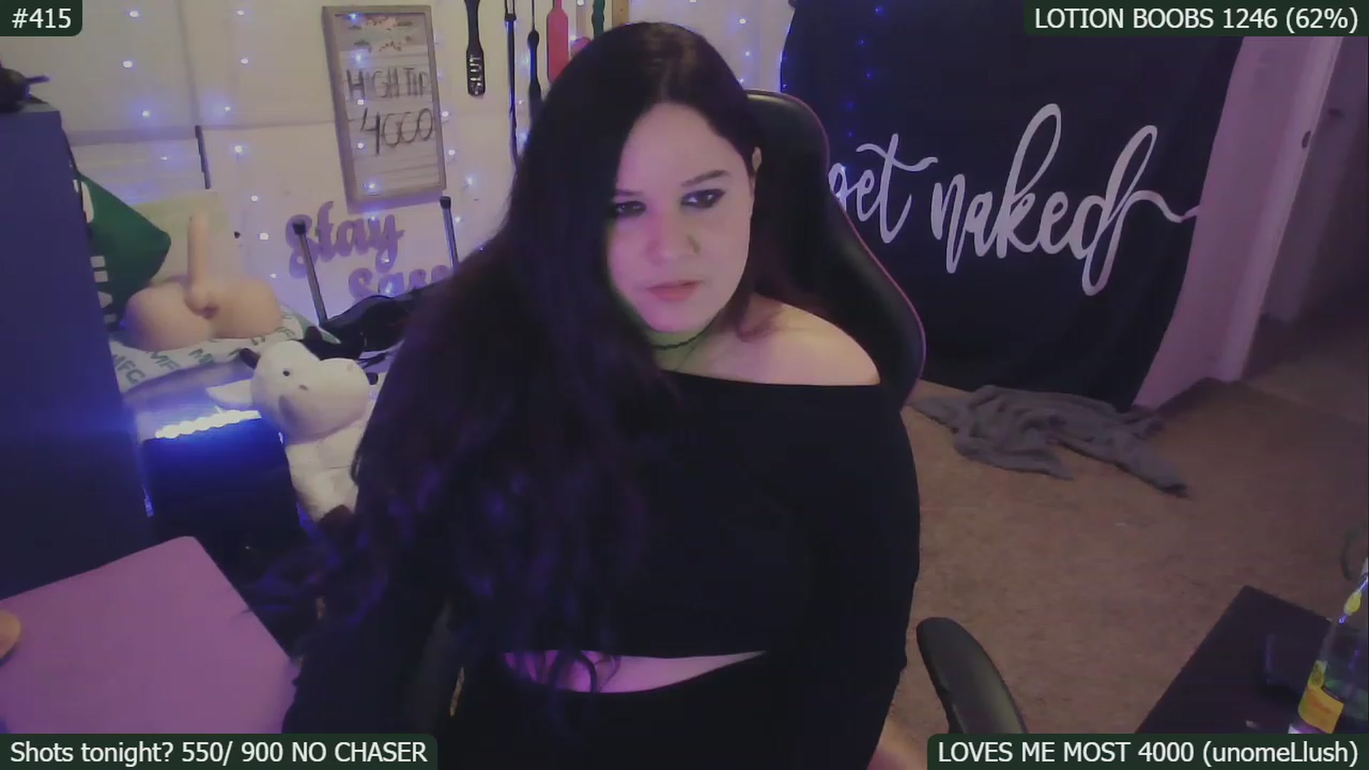 Gallery image thumbnail from SassySarah94's myfreecams stream on, 01/14/2023, 04:46 image 6 of 20