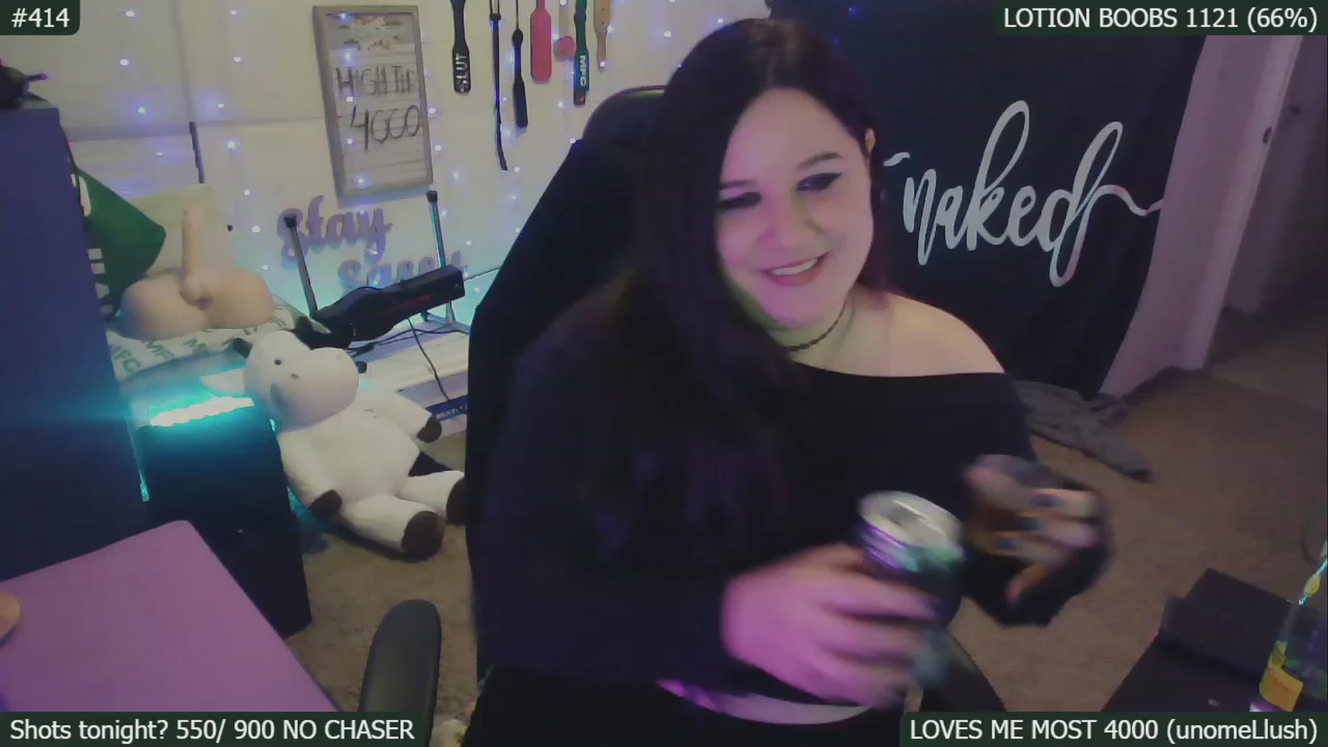 Gallery image thumbnail from SassySarah94's myfreecams stream on, 01/14/2023, 04:46 image 8 of 20