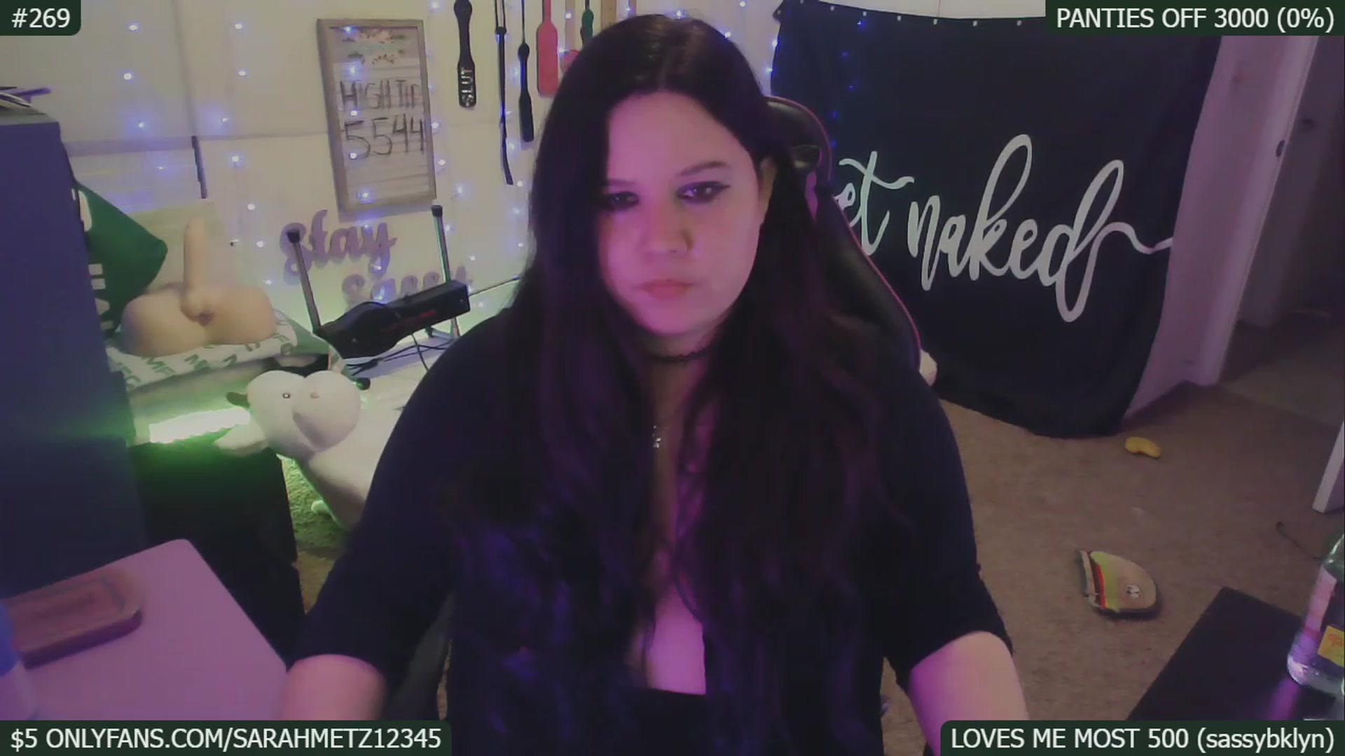 Gallery image thumbnail from SassySarah94's myfreecams stream on, 01/16/2023, 06:36 image 19 of 20