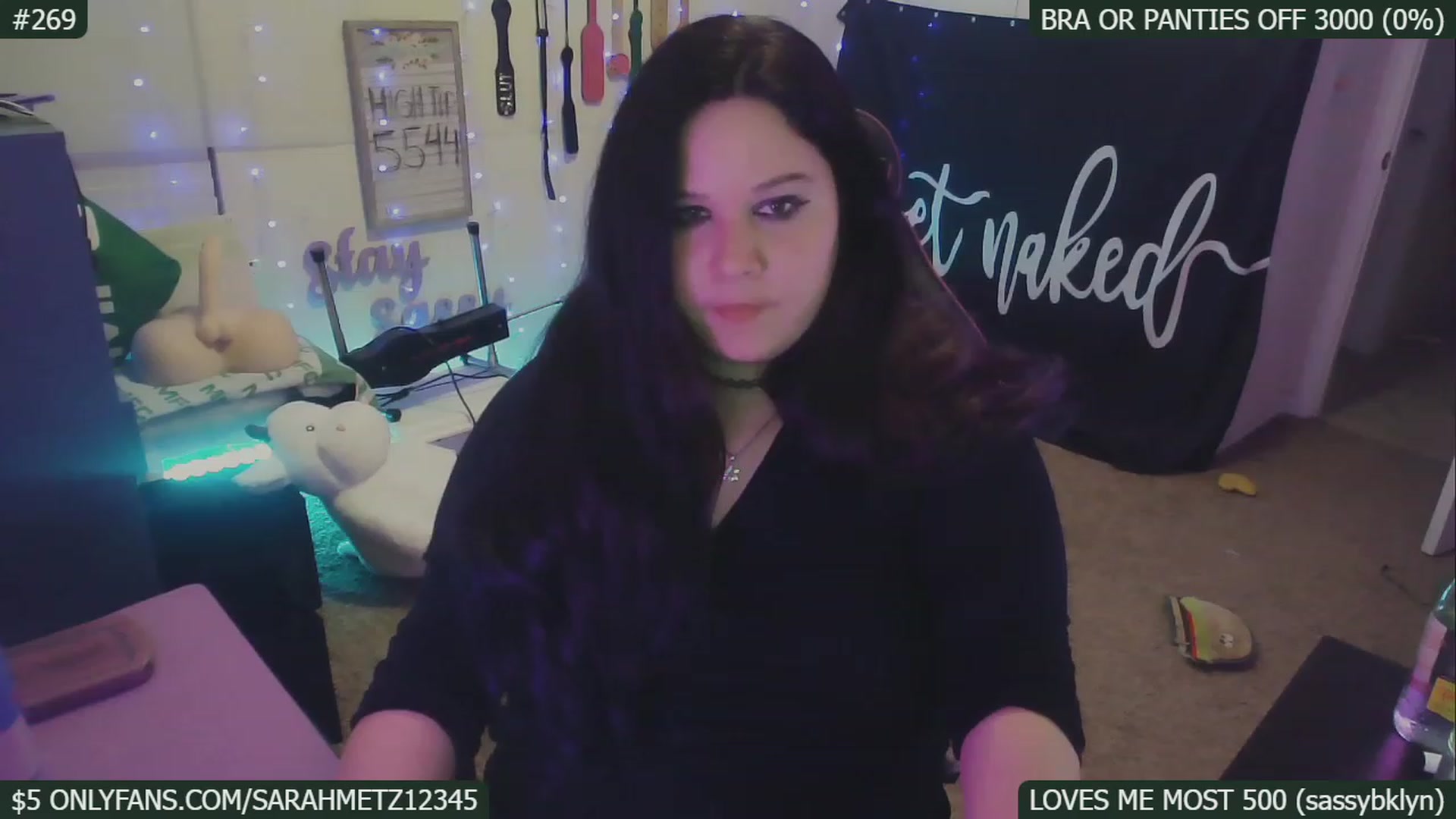Gallery image thumbnail from SassySarah94's myfreecams stream on, 01/16/2023, 06:36 image 18 of 20