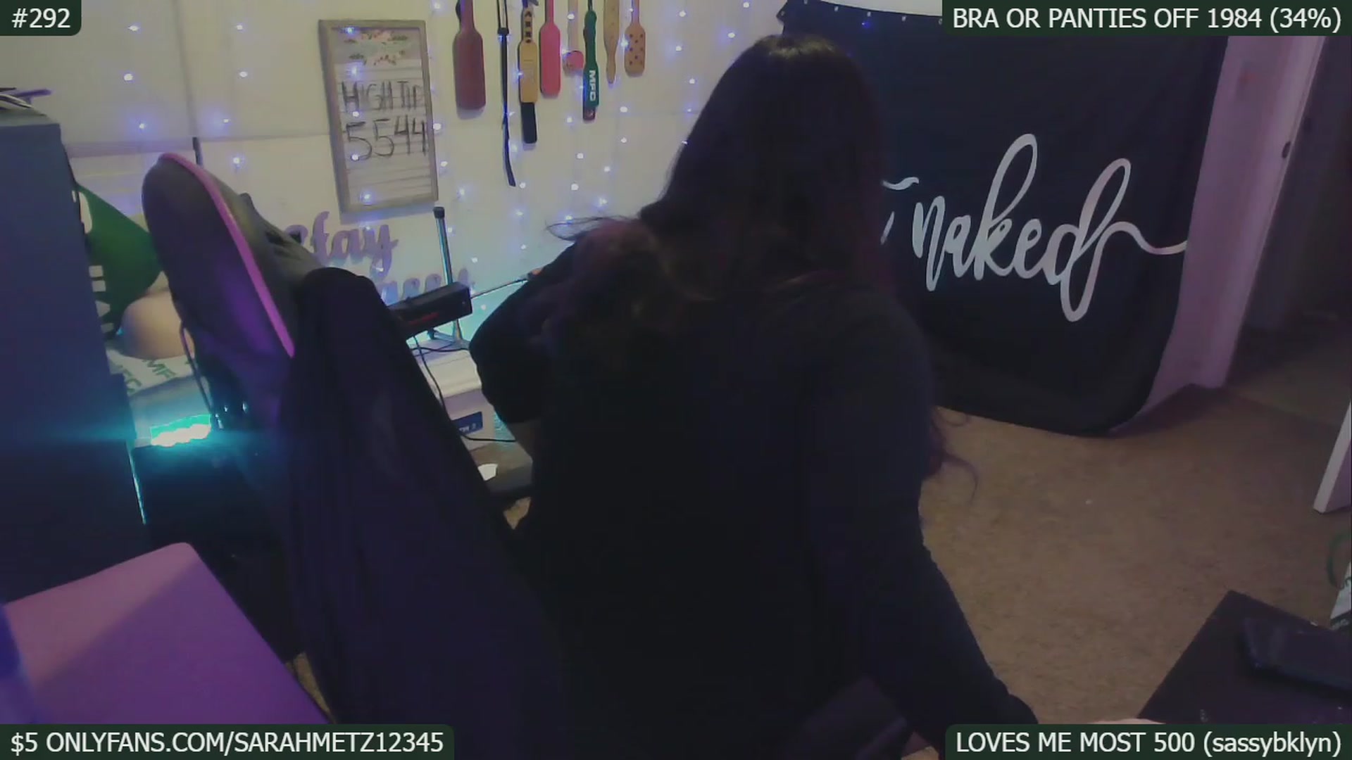 Gallery image thumbnail from SassySarah94's myfreecams stream on, 01/16/2023, 06:36 image 6 of 20