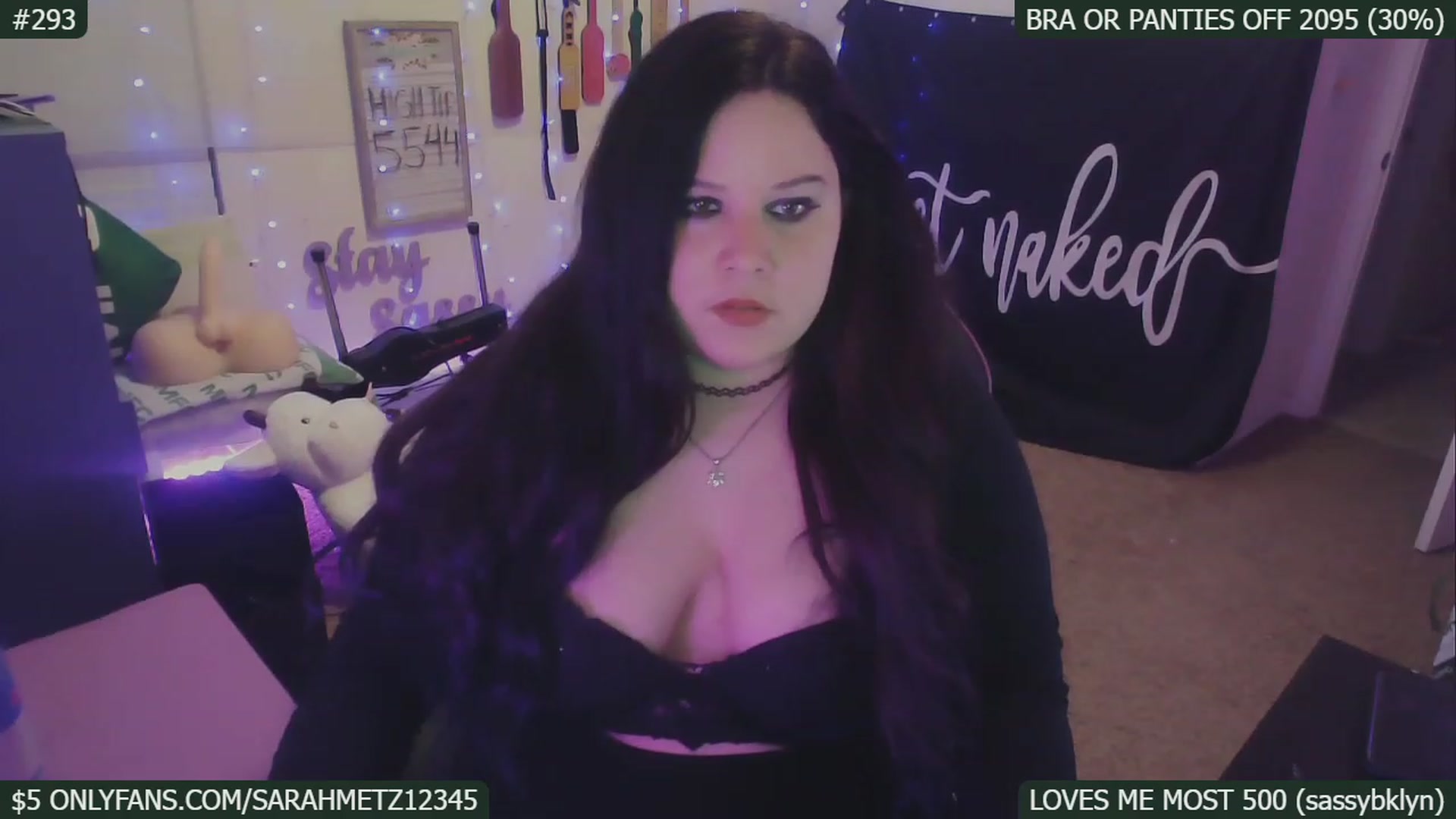 Gallery image thumbnail from SassySarah94's myfreecams stream on, 01/16/2023, 06:36 image 5 of 20