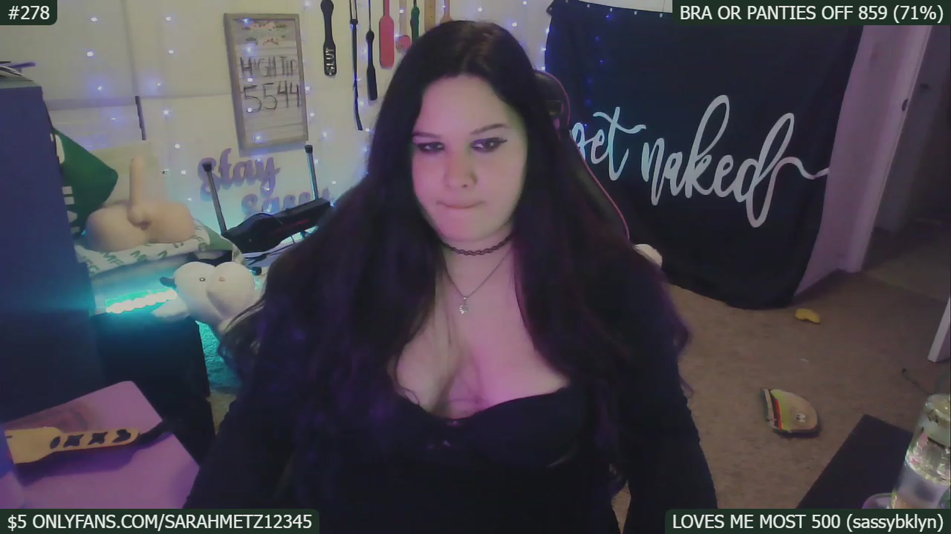 Gallery image thumbnail from SassySarah94's myfreecams stream on, 01/16/2023, 06:36 image 12 of 20