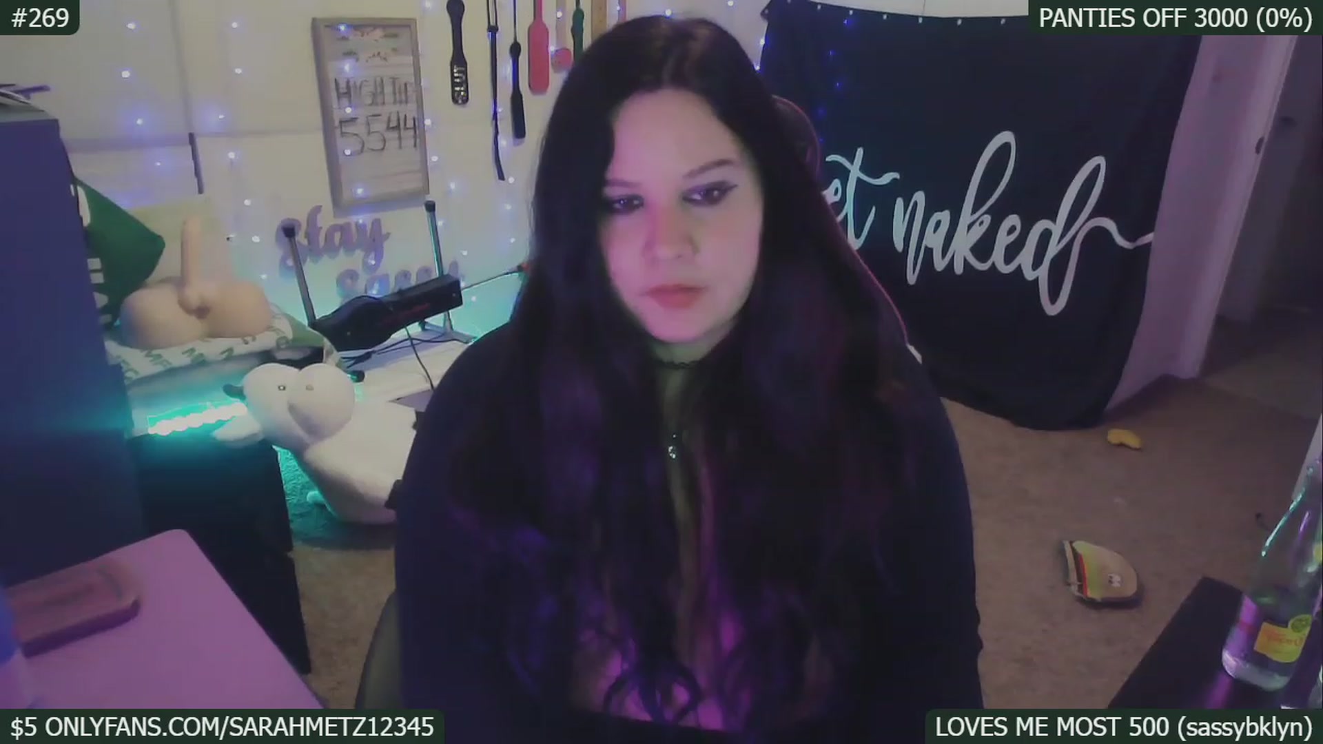 Gallery image thumbnail from SassySarah94's myfreecams stream on, 01/16/2023, 06:36 image 20 of 20