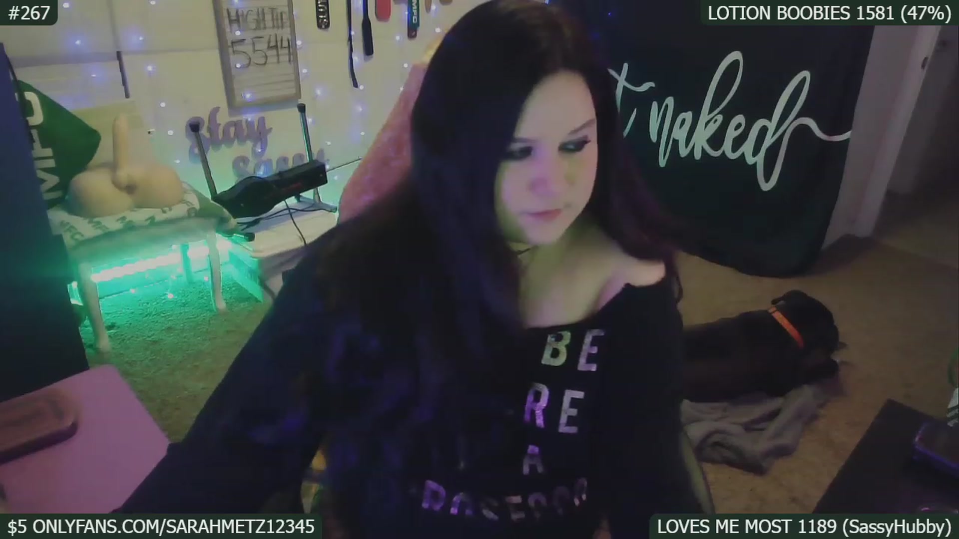 Gallery image thumbnail from SassySarah94's myfreecams stream on, 01/17/2023, 07:01 image 9 of 20