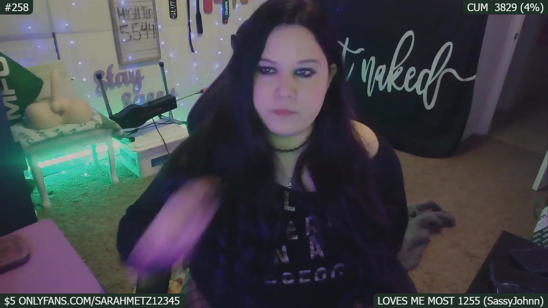 Gallery image thumbnail from SassySarah94's myfreecams stream on, 01/17/2023, 07:33 image 20 of 20