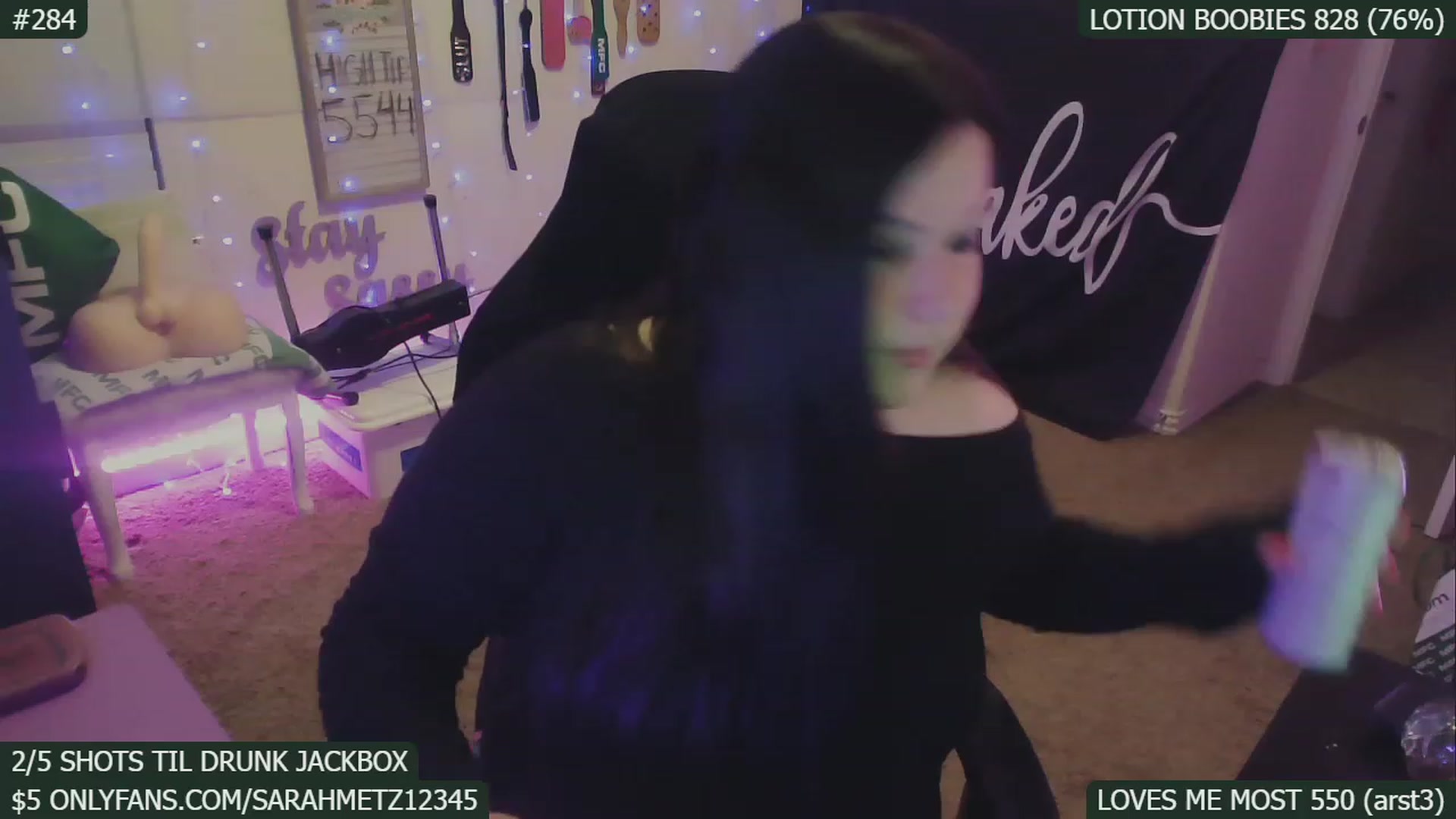 Gallery image thumbnail from SassySarah94's myfreecams stream on, 01/22/2023, 05:15 image 15 of 20