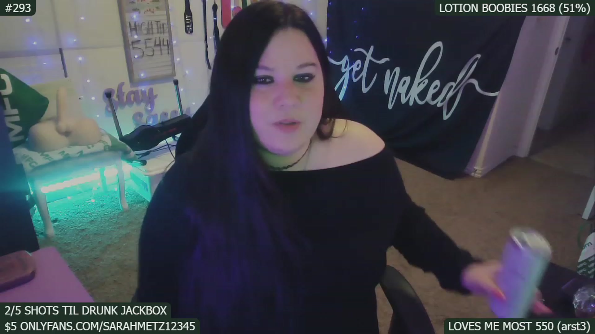 Gallery image thumbnail from SassySarah94's myfreecams stream on, 01/22/2023, 05:15 image 11 of 20