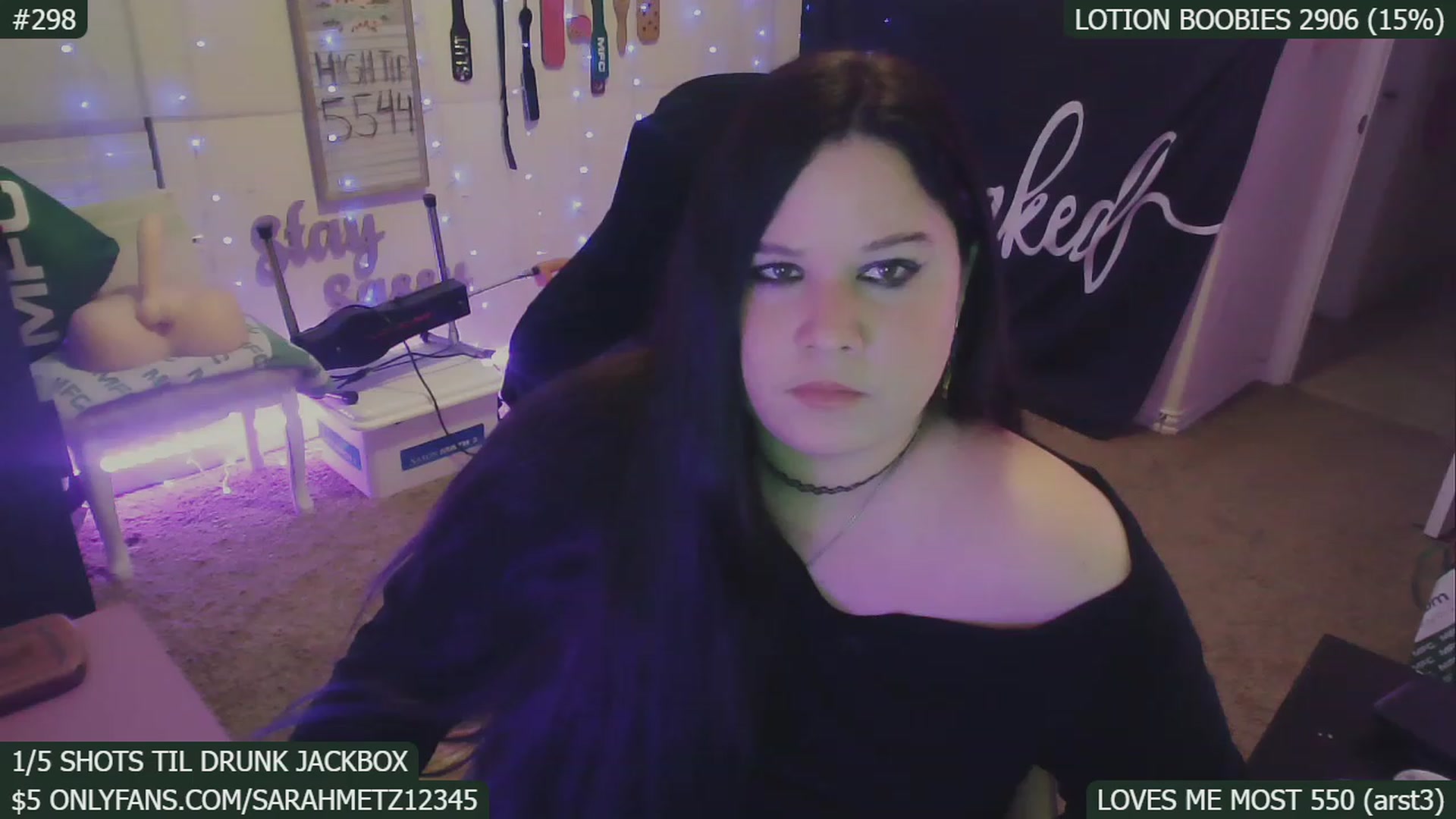 Gallery image thumbnail from SassySarah94's myfreecams stream on, 01/22/2023, 05:15 image 3 of 20