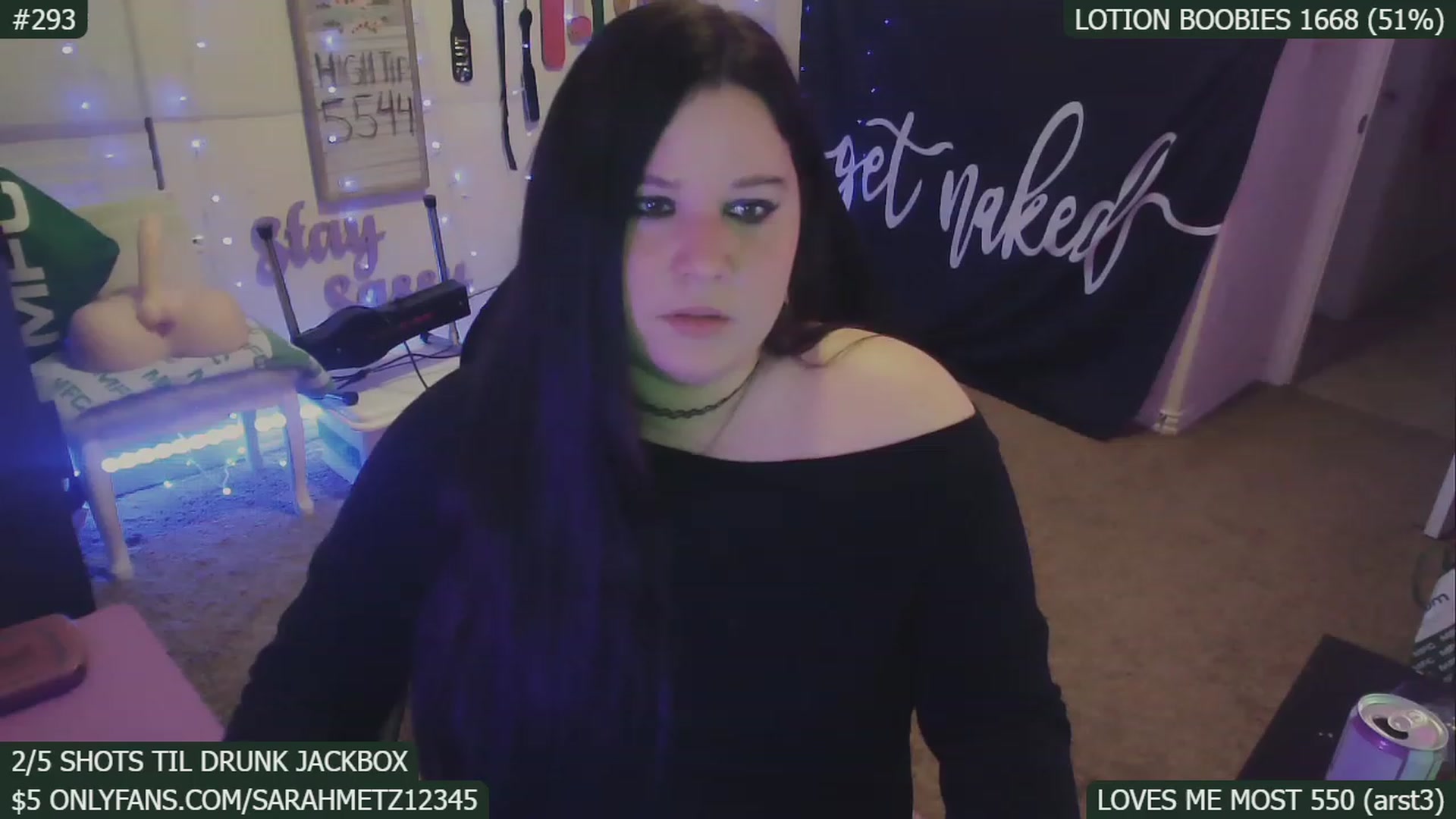Gallery image thumbnail from SassySarah94's myfreecams stream on, 01/22/2023, 05:15 image 13 of 20