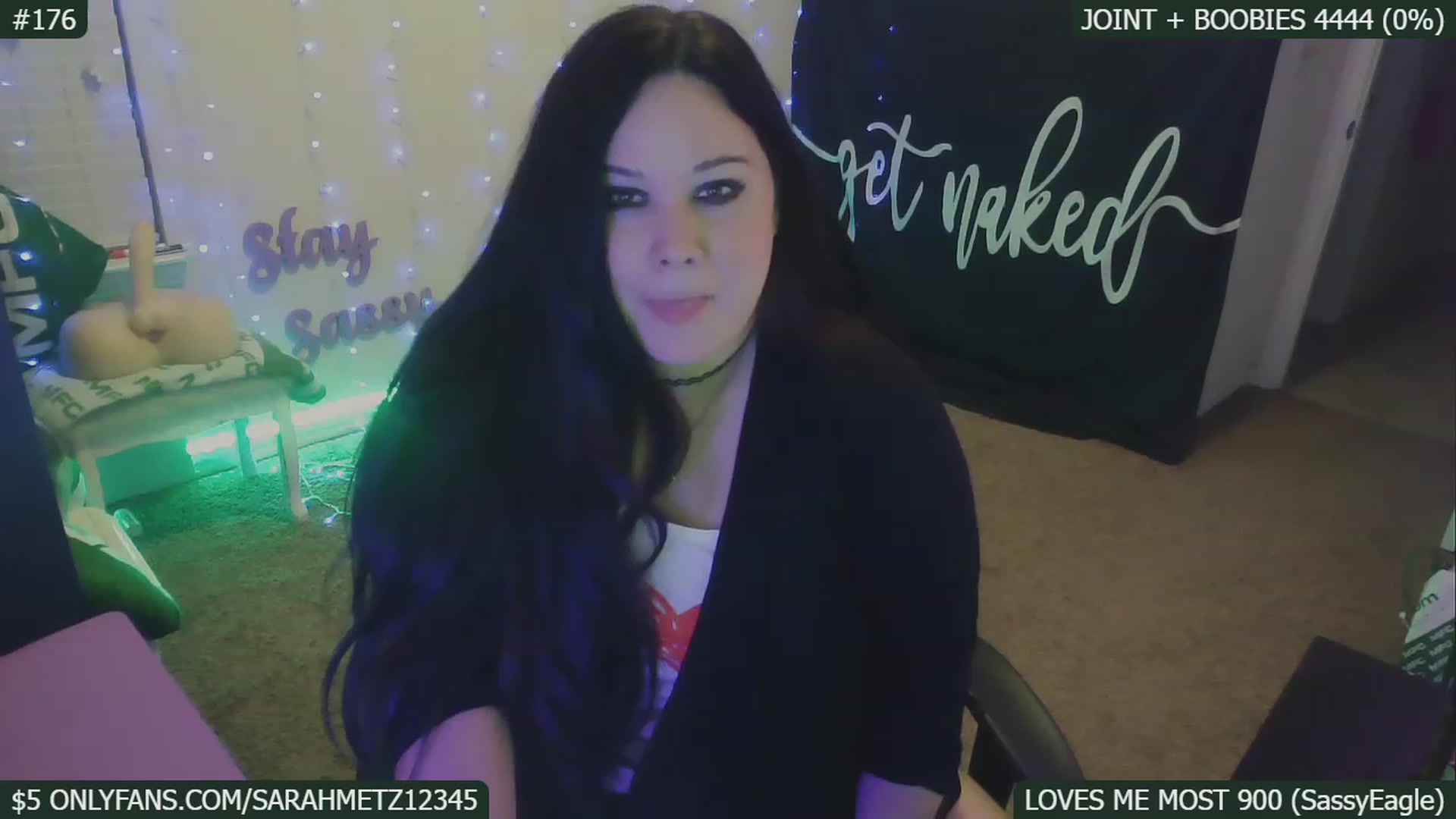 Gallery image thumbnail from SassySarah94's myfreecams stream on, 01/30/2023, 02:55 image 17 of 20