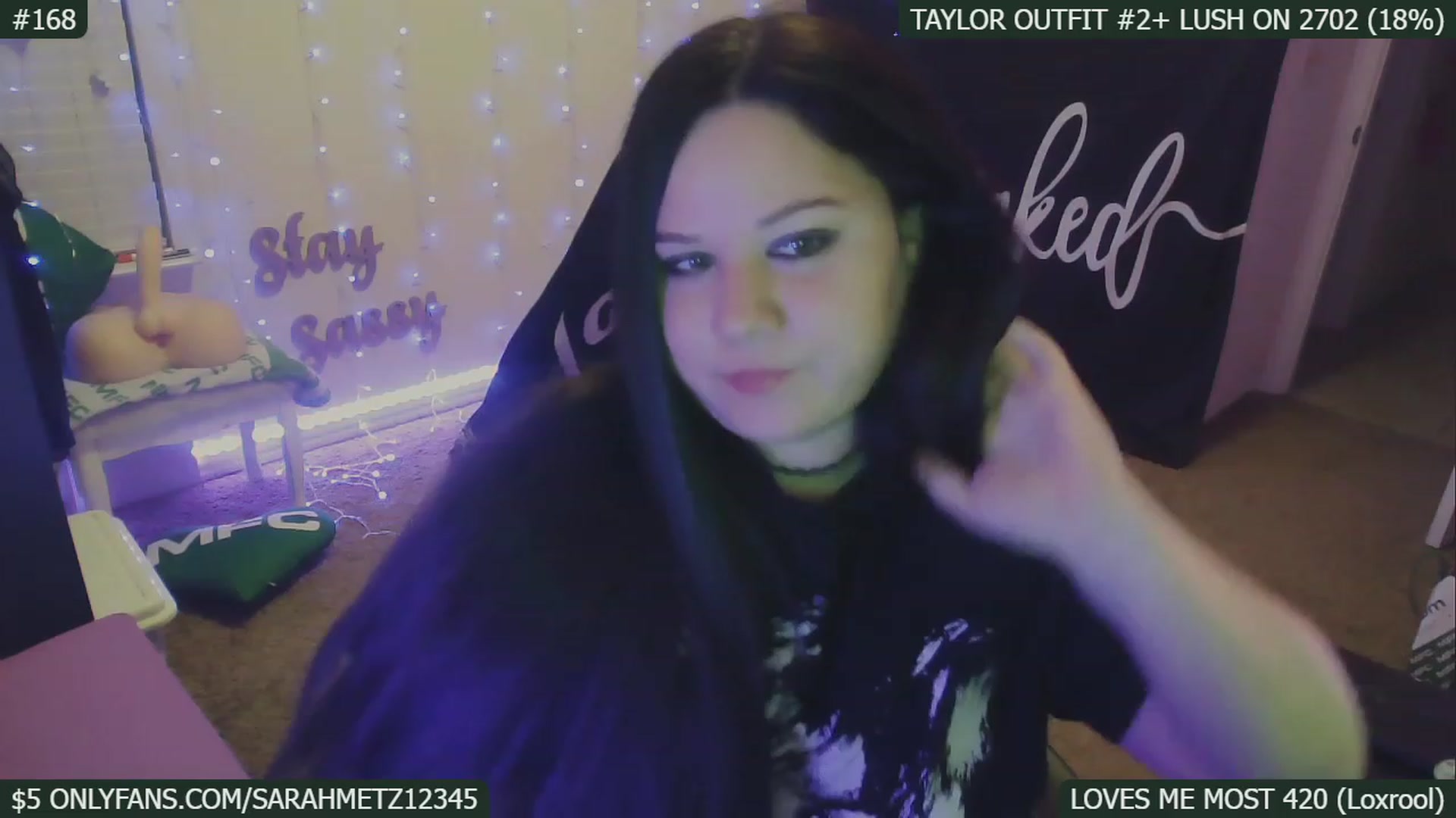 Gallery image thumbnail from SassySarah94's myfreecams stream on, 02/01/2023, 03:38 image 9 of 20