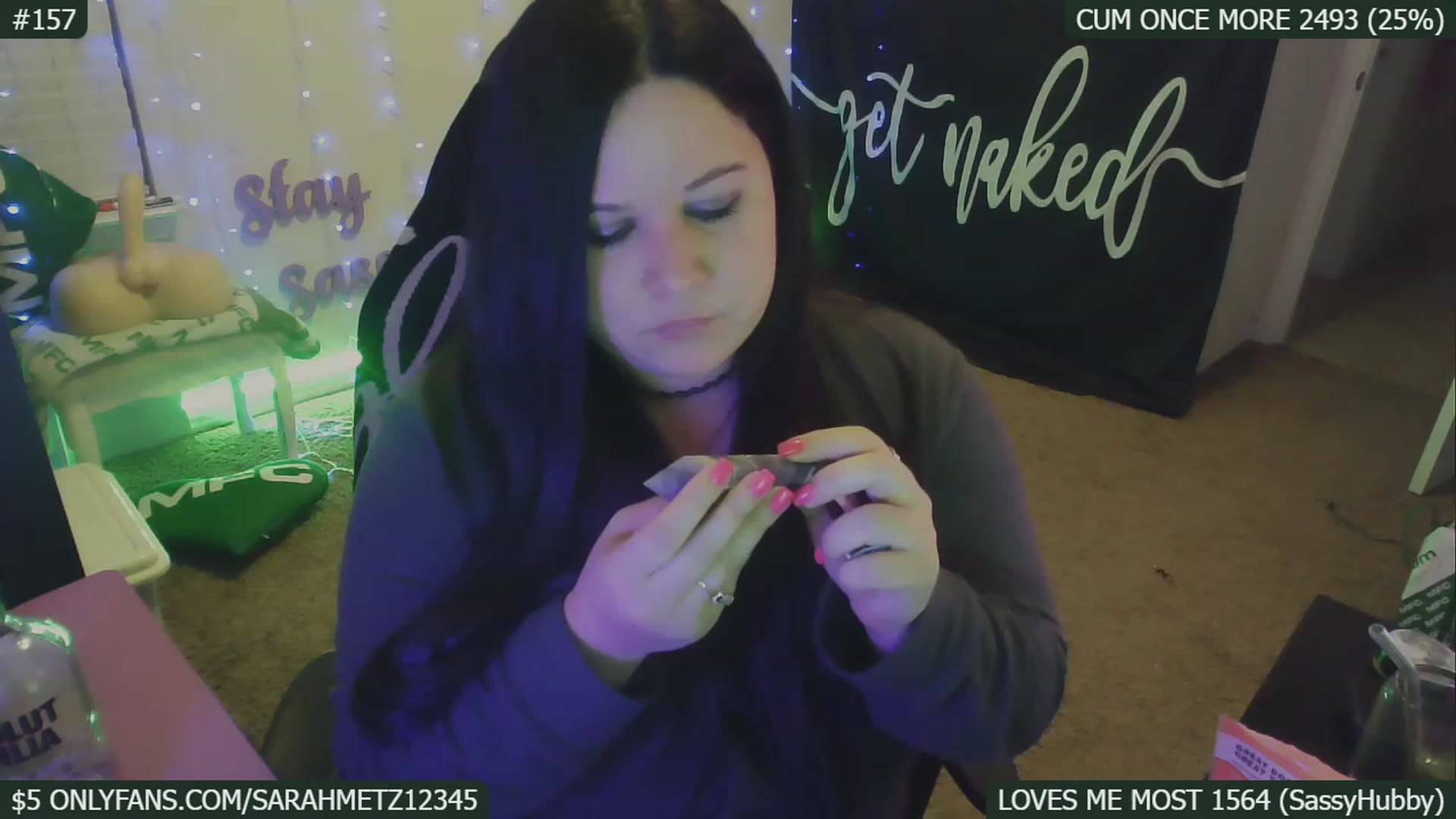 Gallery image thumbnail from SassySarah94's myfreecams stream on, 02/01/2023, 06:21 image 18 of 20