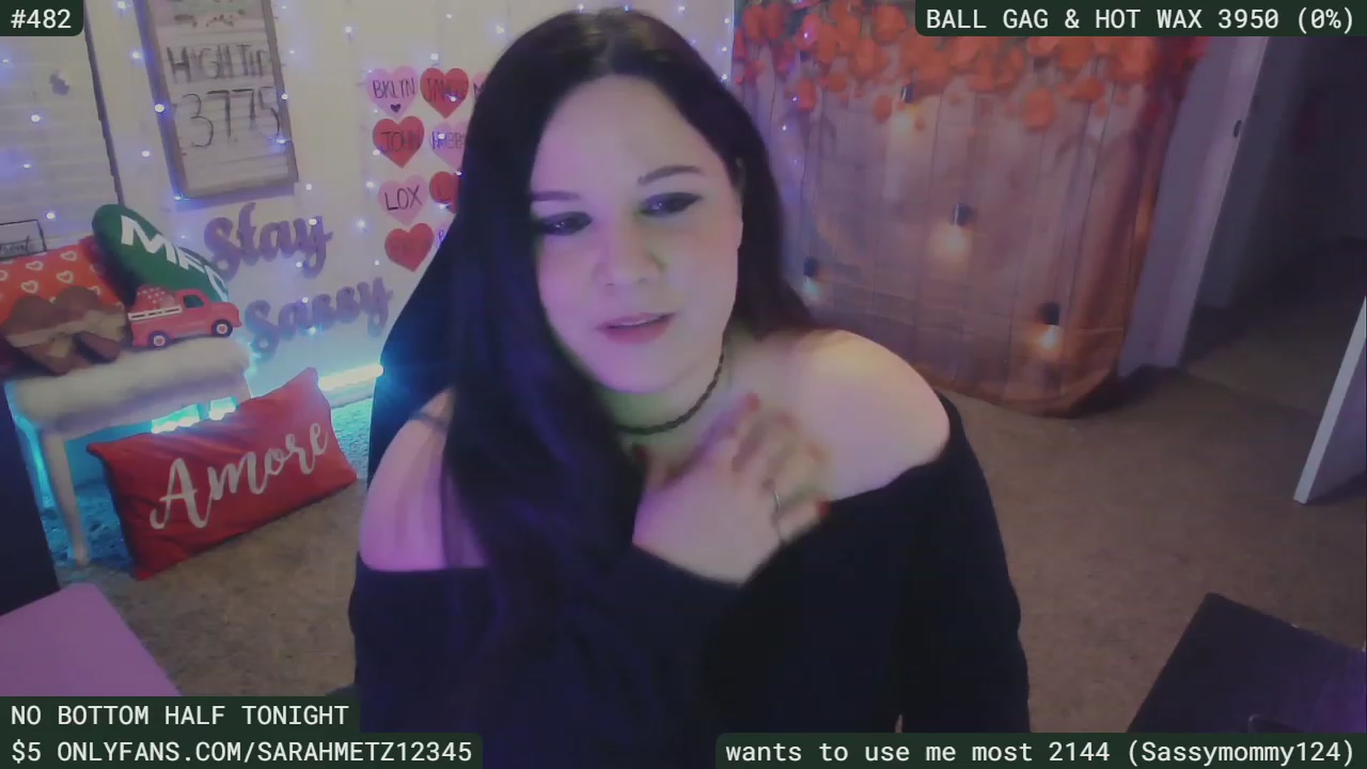 Gallery image thumbnail from SassySarah94's myfreecams stream on, 02/17/2023, 04:32 image 4 of 20