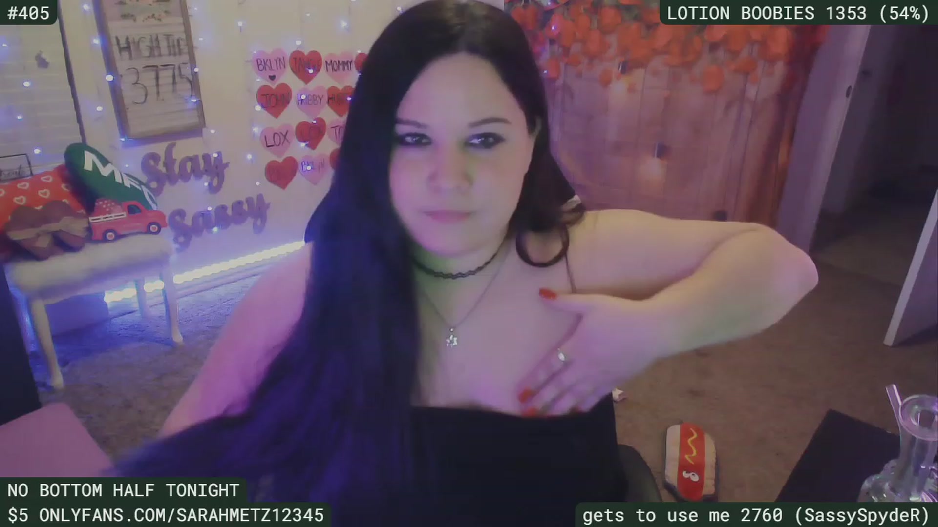 Gallery image thumbnail from SassySarah94's myfreecams stream on, 02/17/2023, 06:40 image 15 of 20
