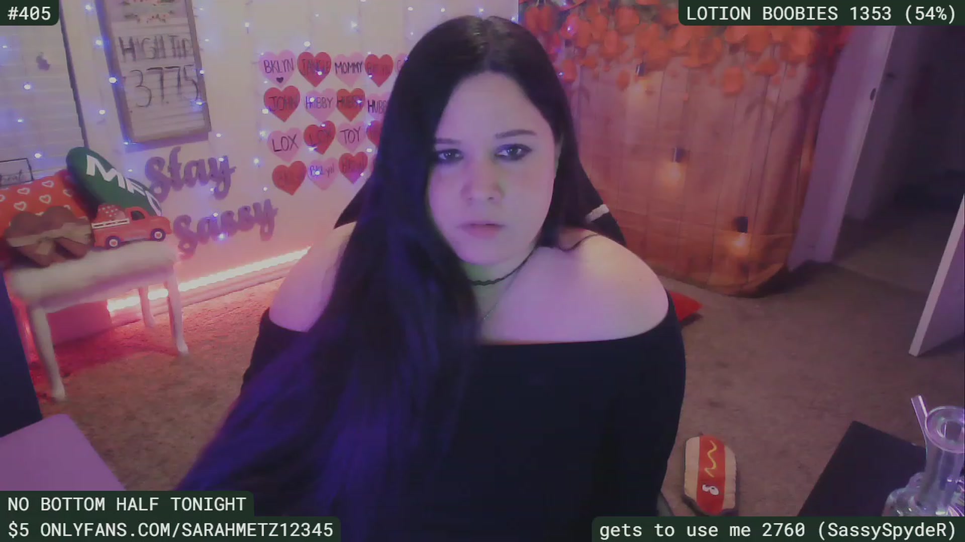 Gallery image thumbnail from SassySarah94's myfreecams stream on, 02/17/2023, 06:40 image 17 of 20
