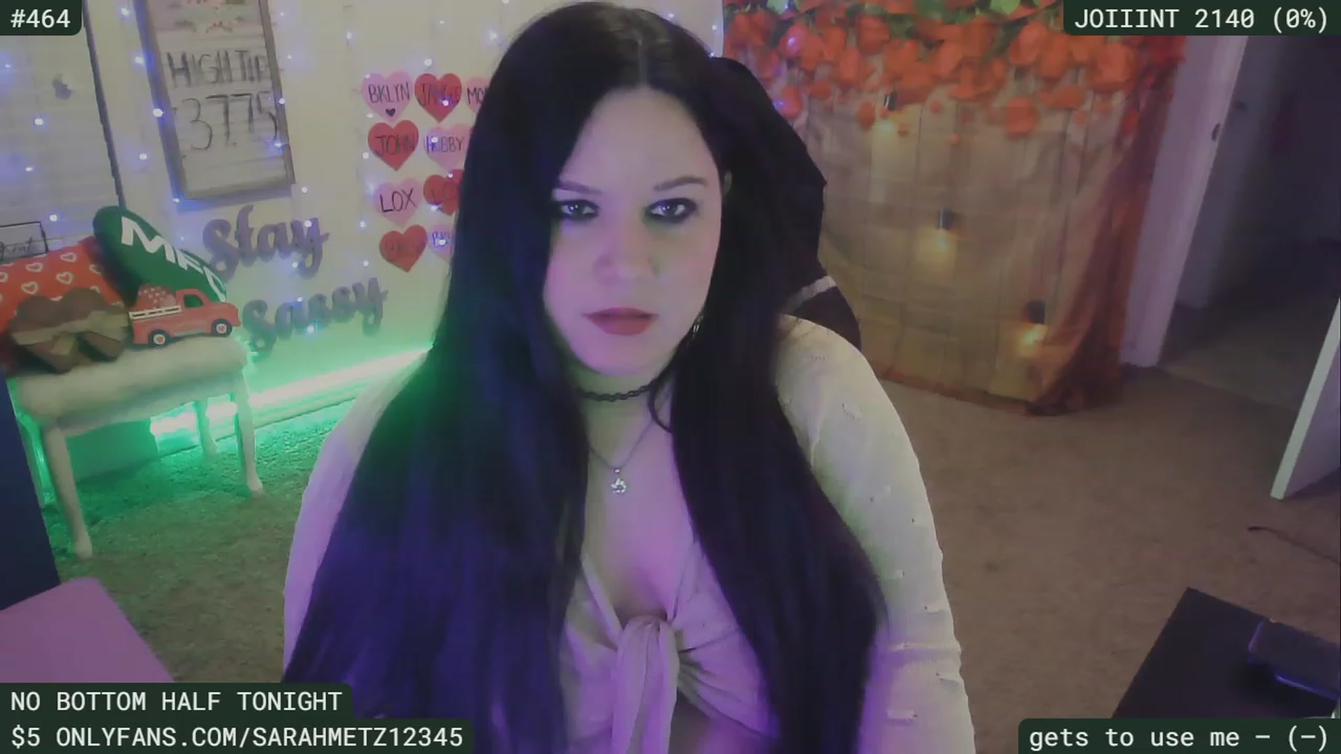 Gallery image thumbnail from SassySarah94's myfreecams stream on, 02/19/2023, 04:22 image 2 of 20