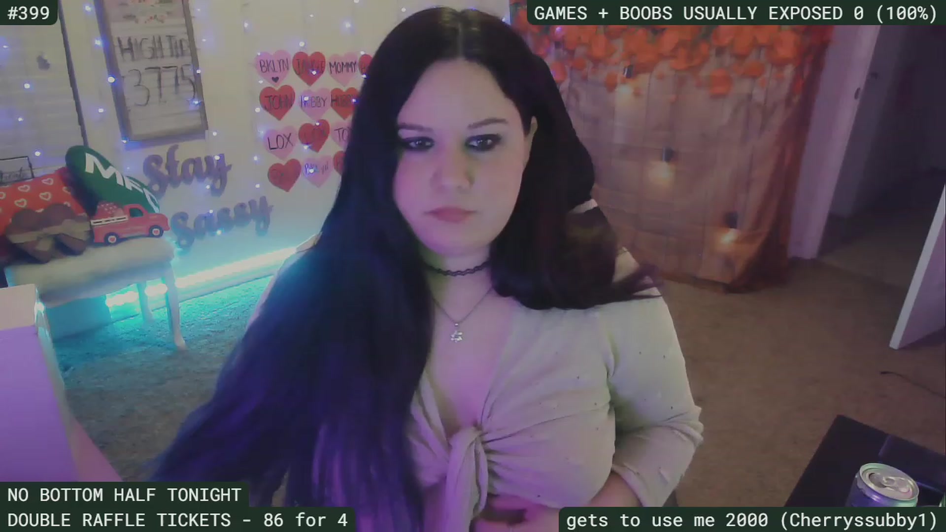 Gallery image thumbnail from SassySarah94's myfreecams stream on, 02/19/2023, 04:22 image 16 of 20