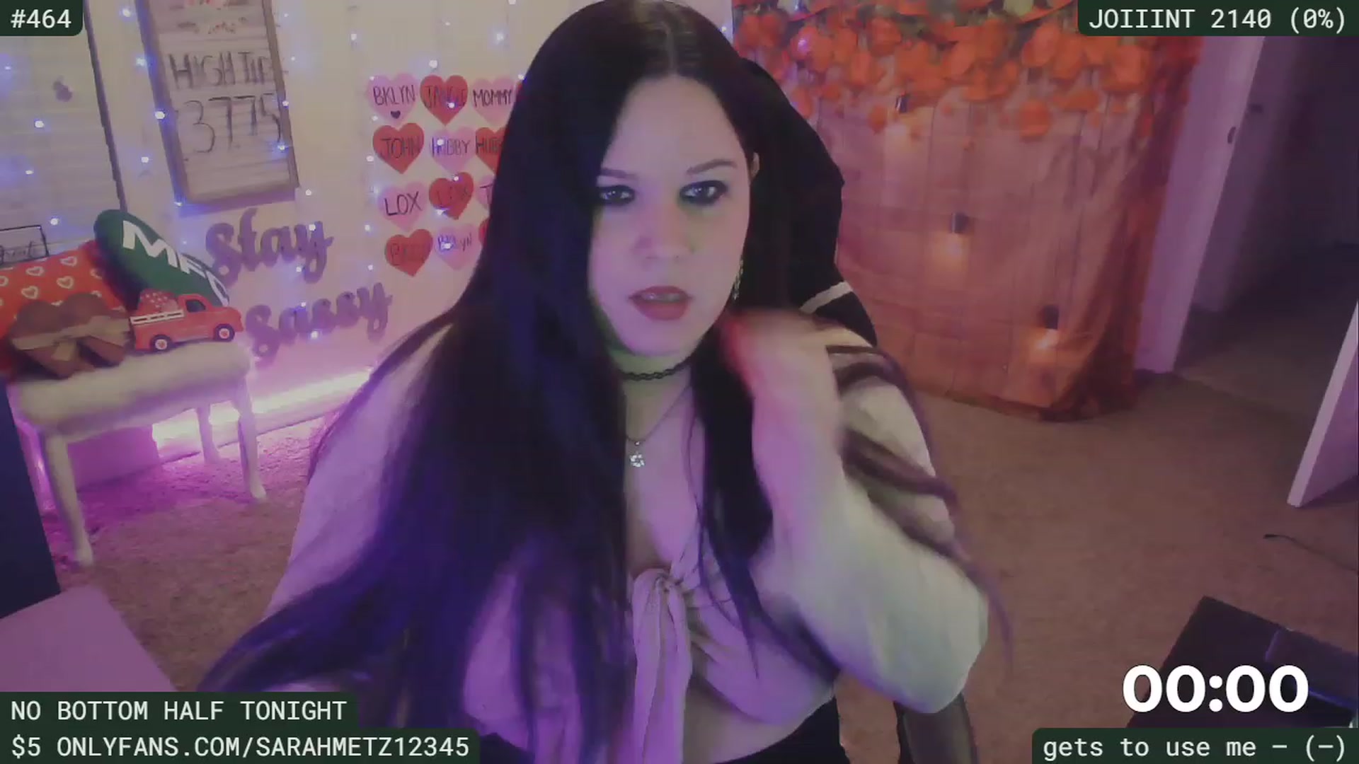Gallery image thumbnail from SassySarah94's myfreecams stream on, 02/19/2023, 04:22 image 1 of 20