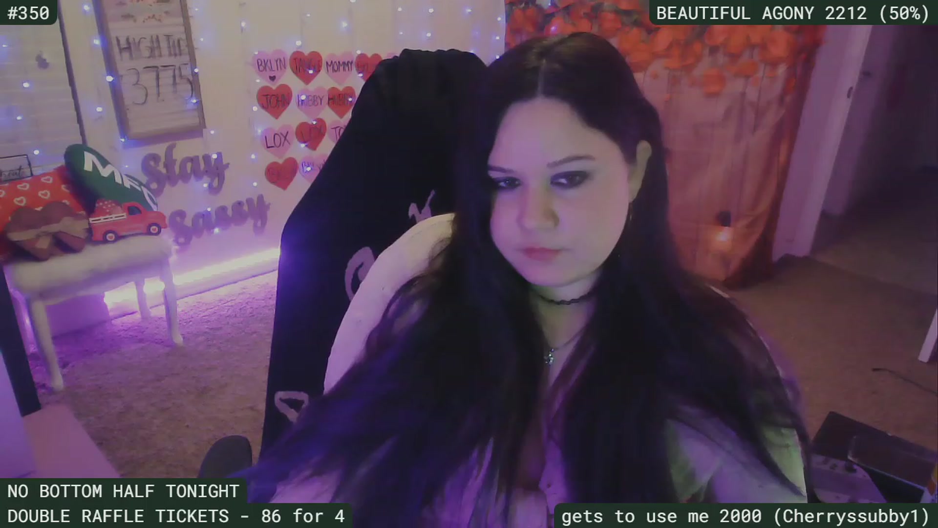 Gallery image thumbnail from SassySarah94's myfreecams stream on, 02/19/2023, 07:19 image 2 of 20