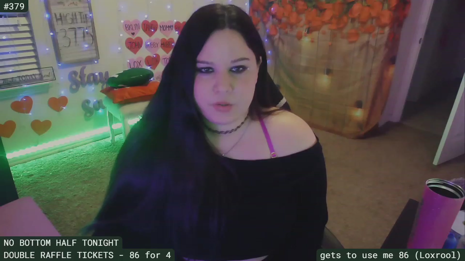 Gallery image thumbnail from SassySarah94's myfreecams stream on, 02/20/2023, 05:48 image 5 of 20