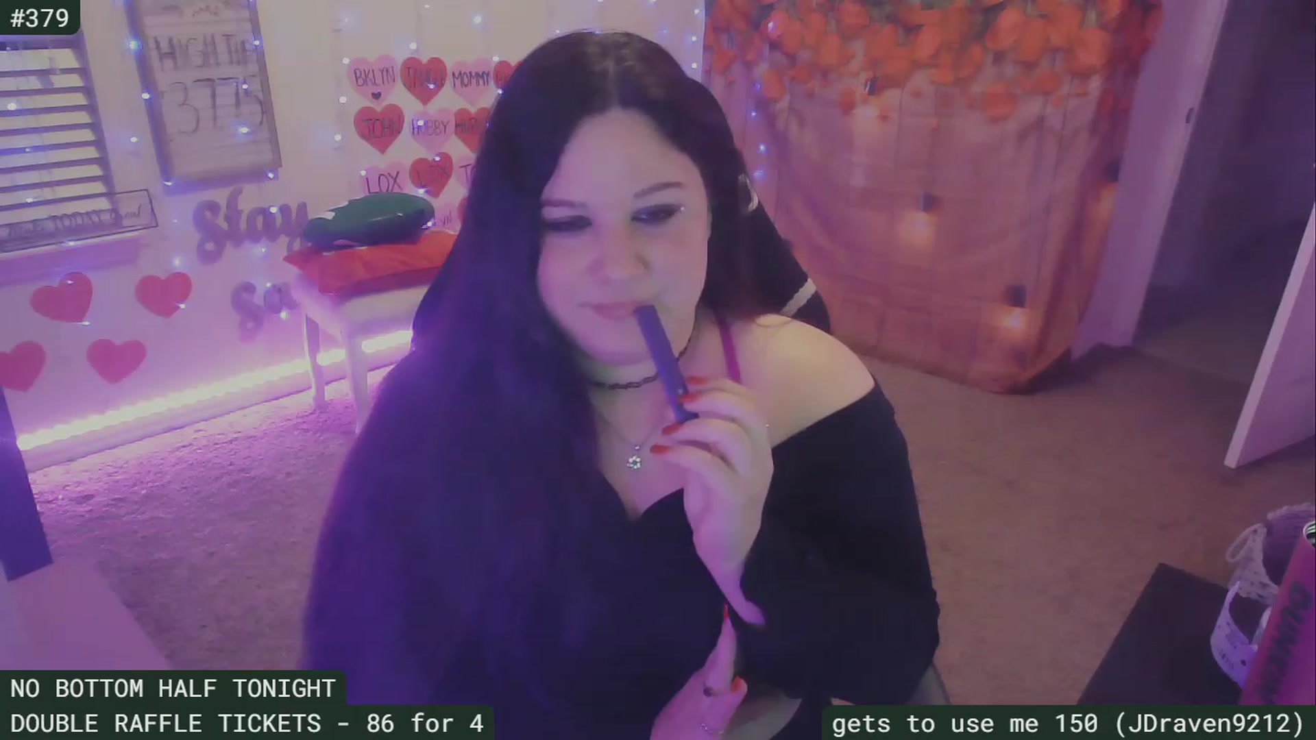 Gallery image thumbnail from SassySarah94's myfreecams stream on, 02/20/2023, 05:48 image 14 of 20