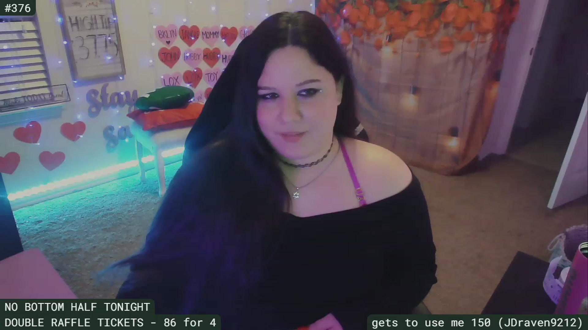 Gallery image thumbnail from SassySarah94's myfreecams stream on, 02/20/2023, 05:48 image 6 of 20