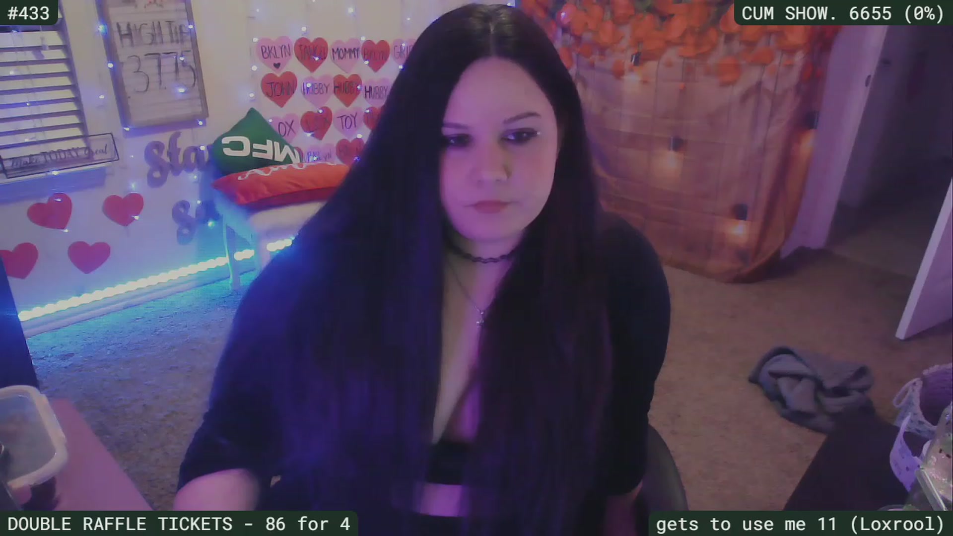 Gallery image thumbnail from SassySarah94's myfreecams stream on, 02/23/2023, 04:19 image 8 of 20