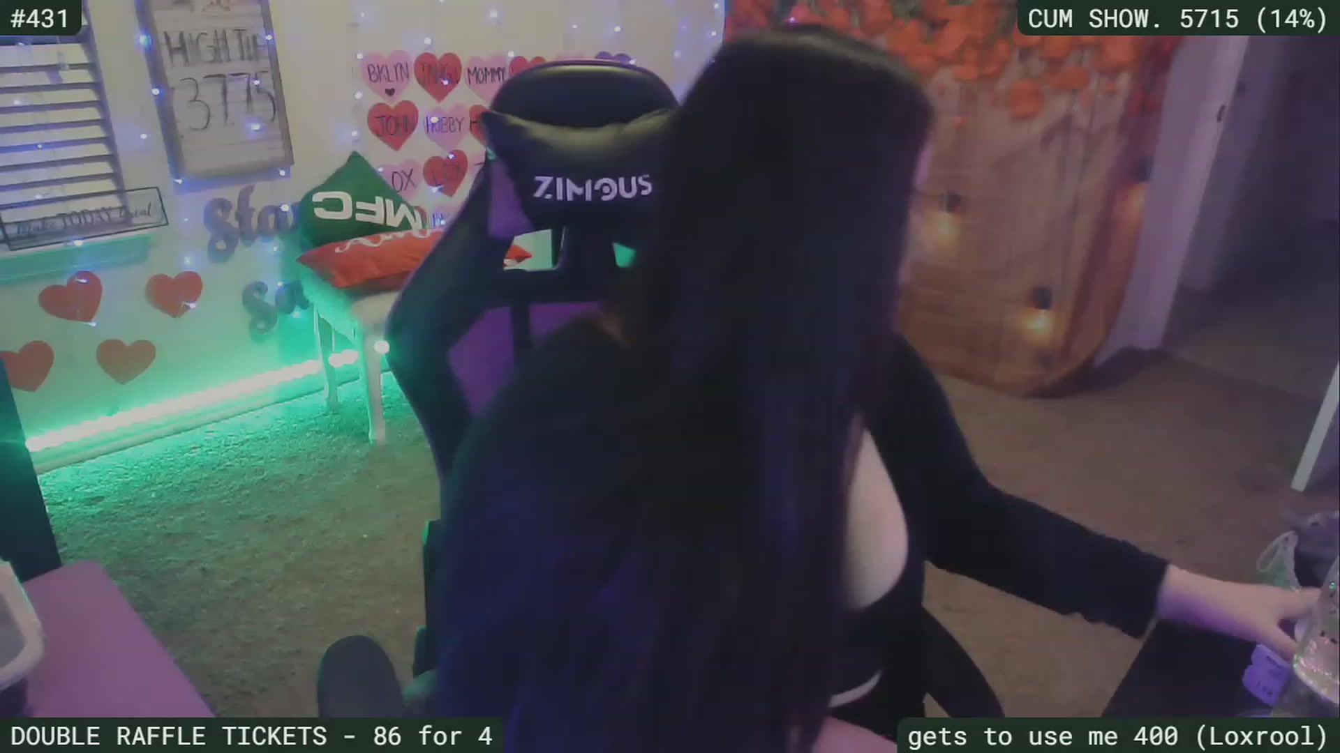 Gallery image thumbnail from SassySarah94's myfreecams stream on, 02/23/2023, 05:15 image 8 of 20