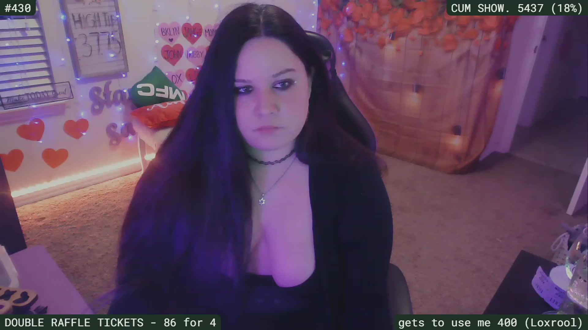 Gallery image thumbnail from SassySarah94's myfreecams stream on, 02/23/2023, 05:15 image 19 of 20