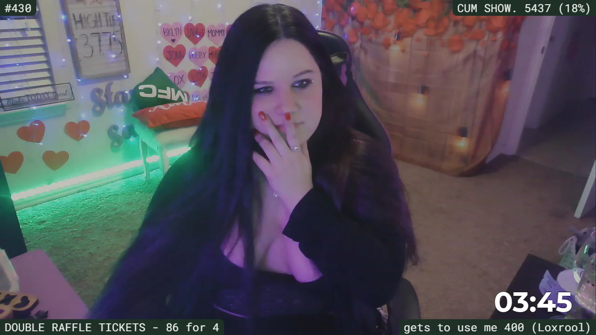 Gallery image thumbnail from SassySarah94's myfreecams stream on, 02/23/2023, 05:15 image 17 of 20