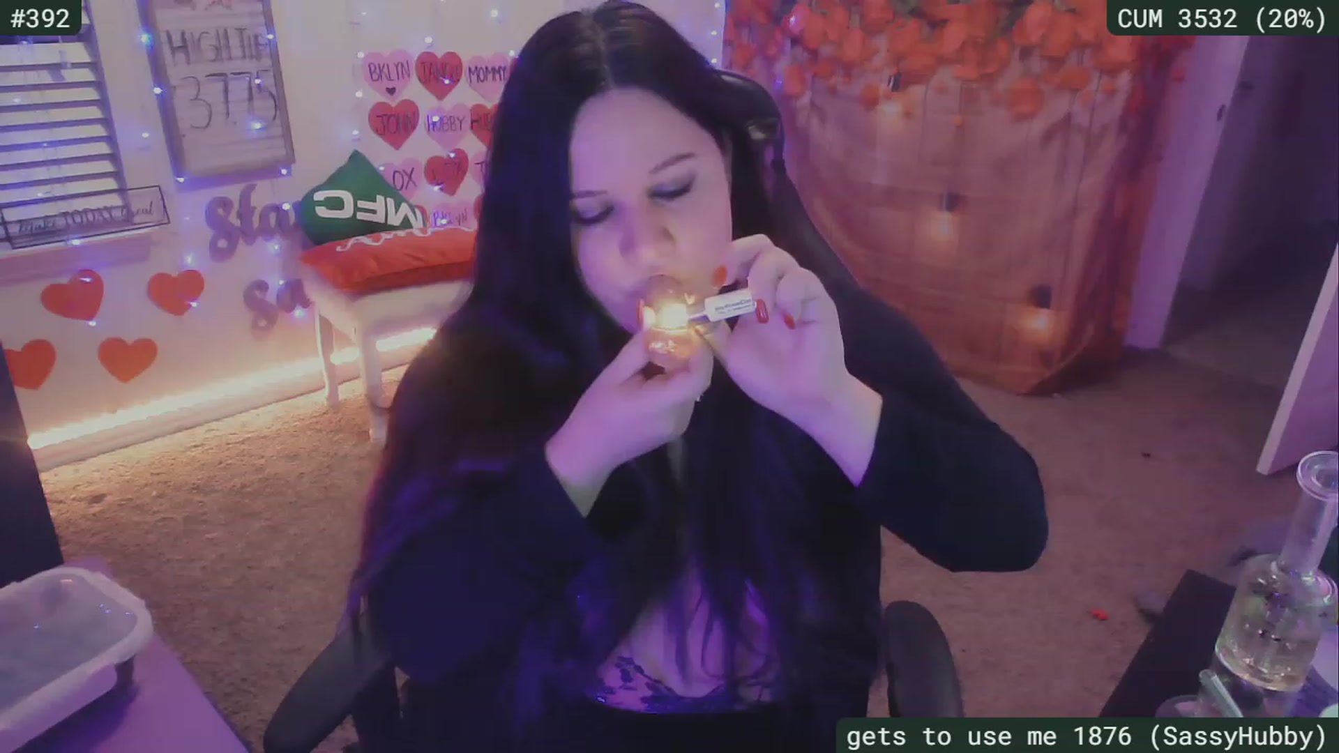 Gallery image thumbnail from SassySarah94's myfreecams stream on, 02/25/2023, 08:32 image 19 of 20