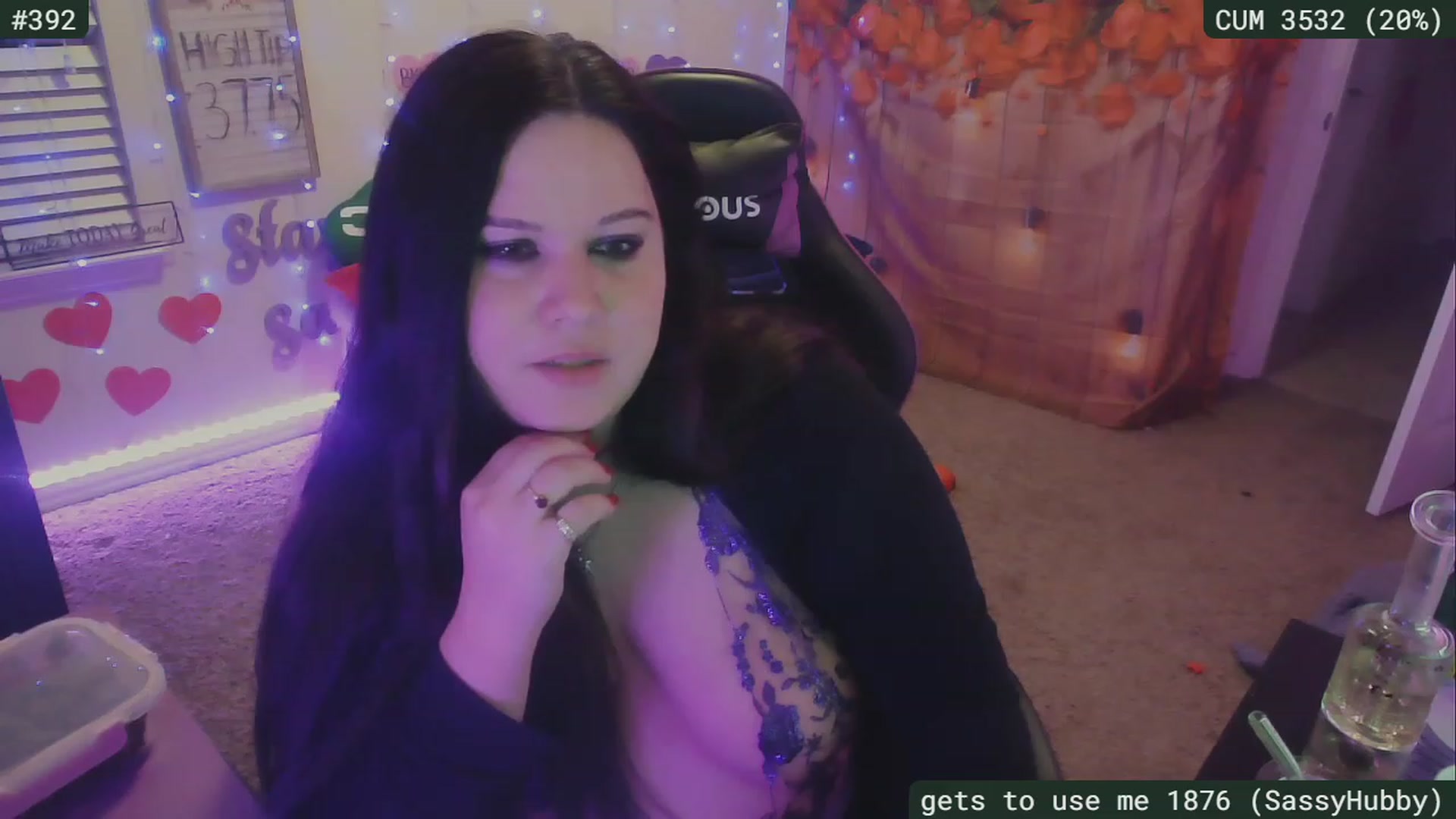 Gallery image thumbnail from SassySarah94's myfreecams stream on, 02/25/2023, 08:32 image 7 of 20