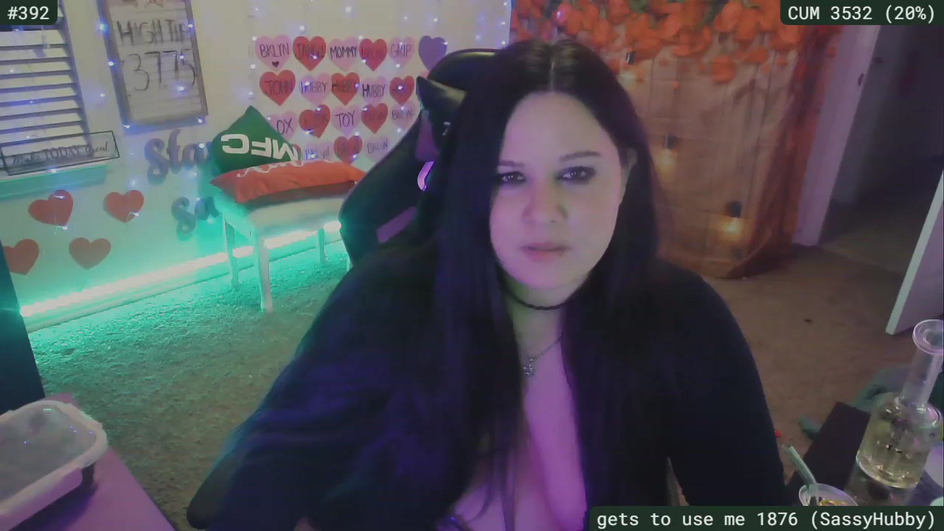 Gallery image thumbnail from SassySarah94's myfreecams stream on, 02/25/2023, 08:32 image 17 of 20