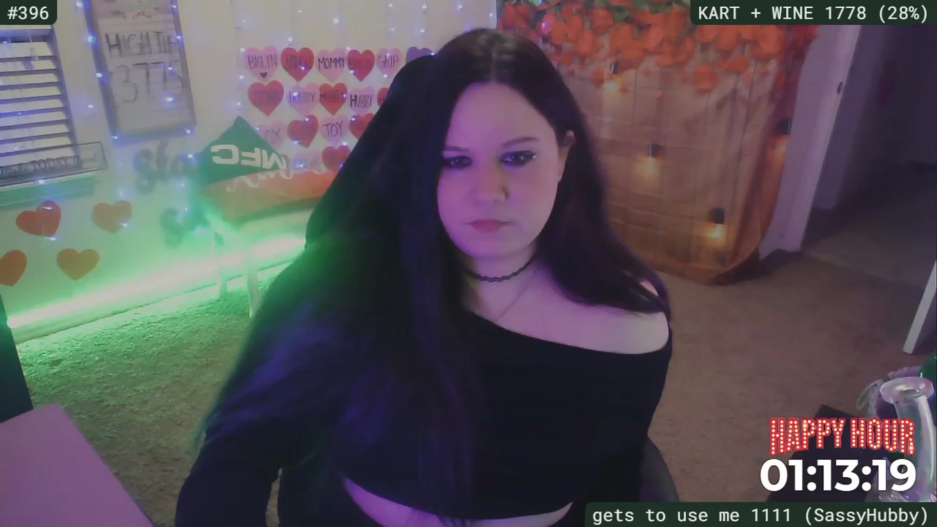 Gallery image thumbnail from SassySarah94's myfreecams stream on, 02/26/2023, 04:54 image 6 of 20