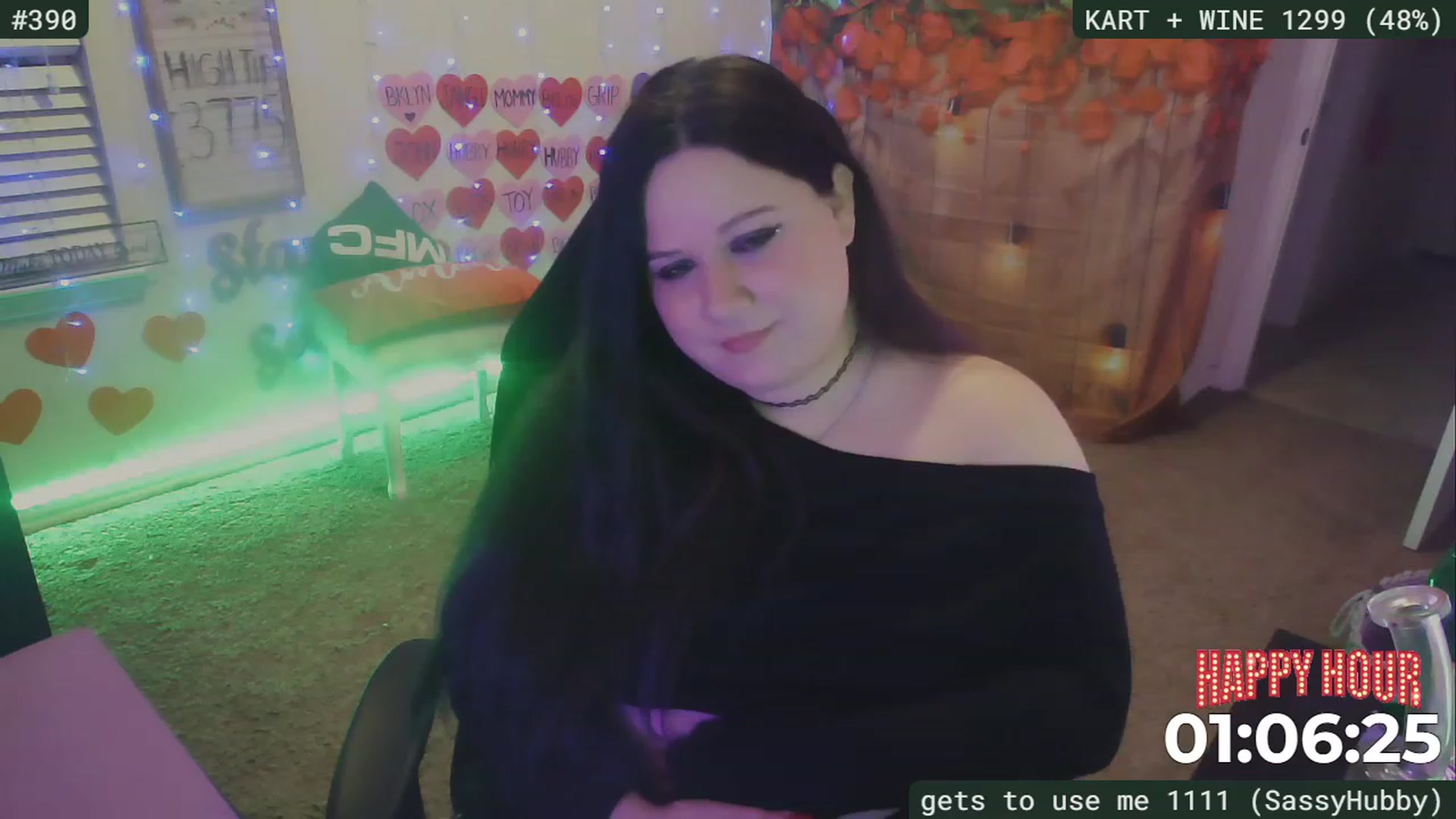 Gallery image thumbnail from SassySarah94's myfreecams stream on, 02/26/2023, 04:54 image 8 of 20