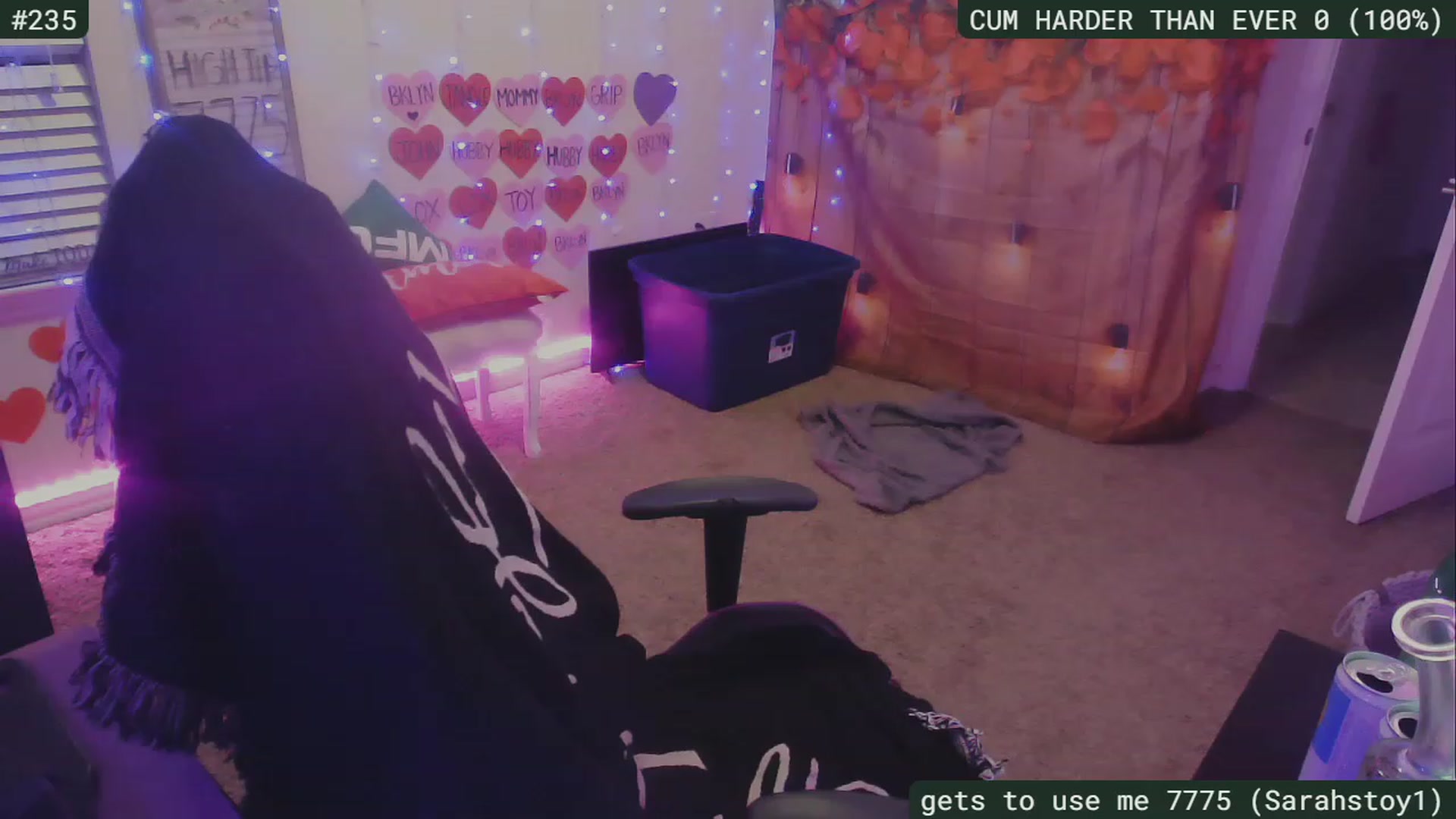 Gallery image thumbnail from SassySarah94's myfreecams stream on, 02/26/2023, 06:24 image 17 of 20