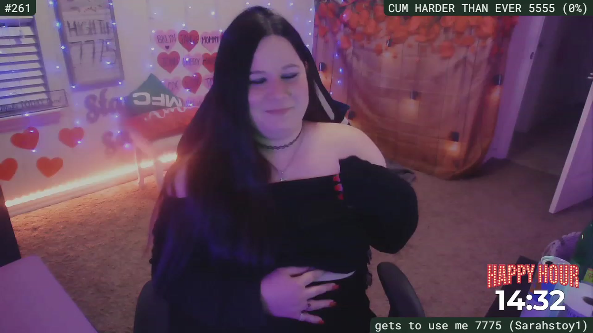 Gallery image thumbnail from SassySarah94's myfreecams stream on, 02/26/2023, 06:24 image 2 of 20