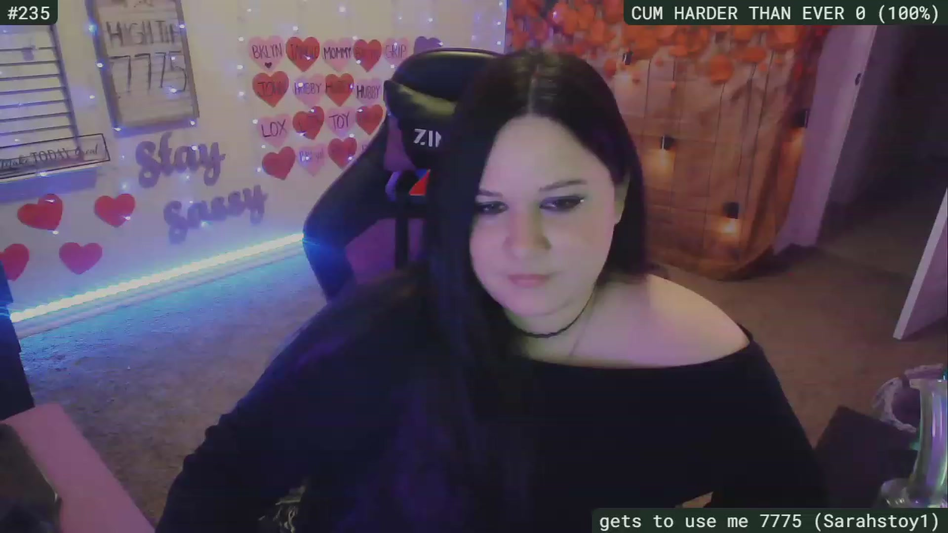 Gallery image thumbnail from SassySarah94's myfreecams stream on, 02/26/2023, 07:52 image 16 of 20