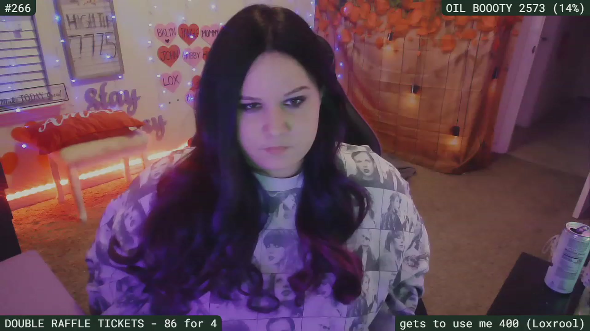 Gallery image thumbnail from SassySarah94's myfreecams stream on, 02/28/2023, 04:55 image 11 of 20