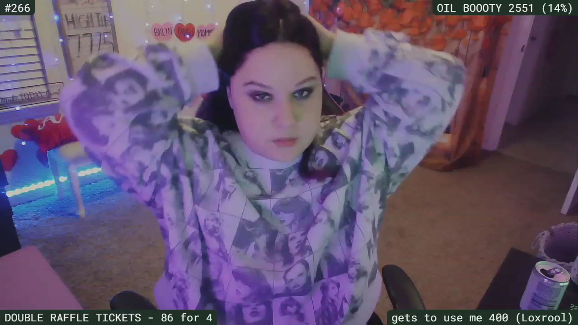 Gallery image thumbnail from SassySarah94's myfreecams stream on, 02/28/2023, 04:55 image 18 of 20