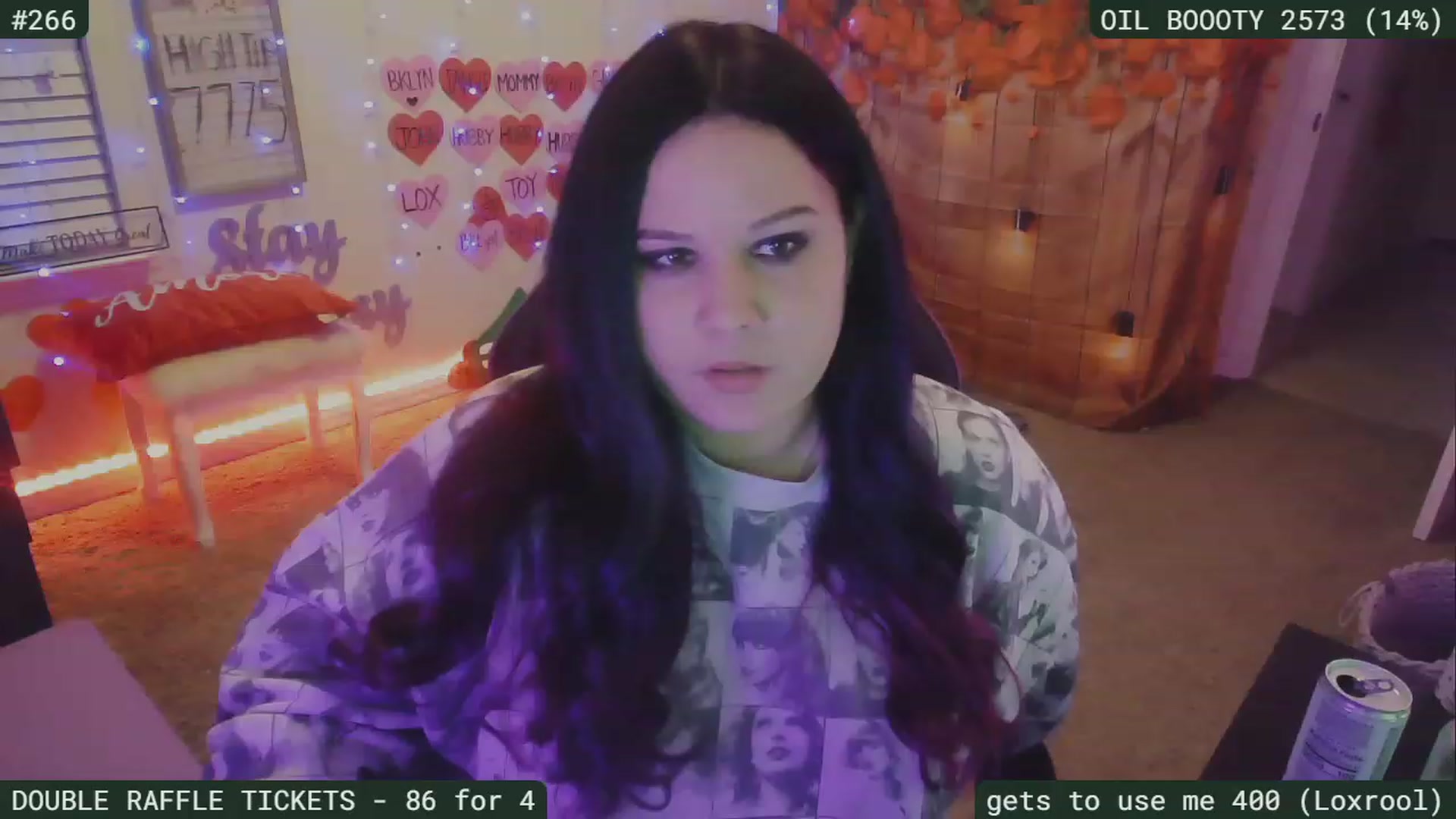 Gallery image thumbnail from SassySarah94's myfreecams stream on, 02/28/2023, 04:55 image 8 of 20