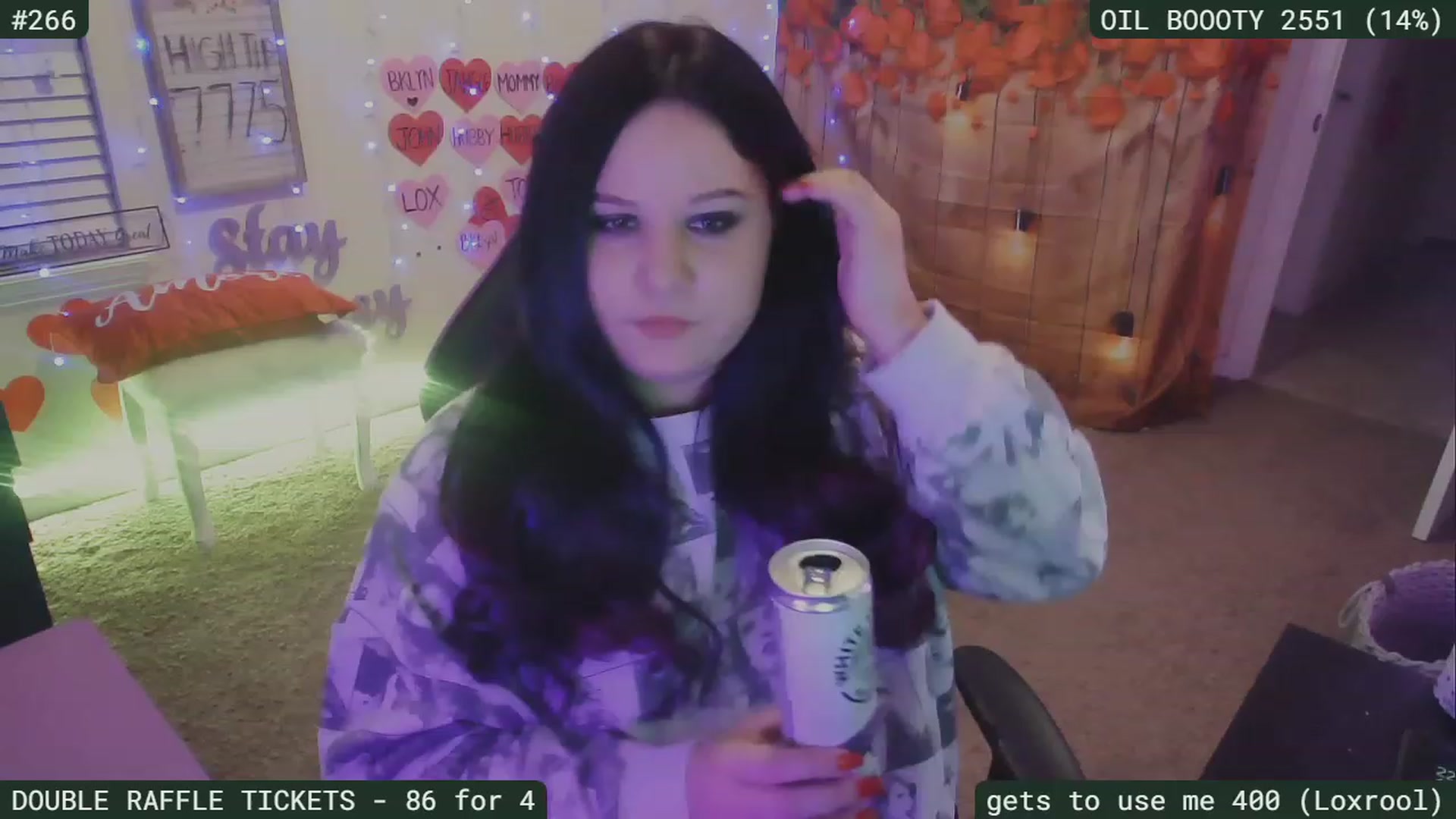 Gallery image thumbnail from SassySarah94's myfreecams stream on, 02/28/2023, 04:55 image 17 of 20