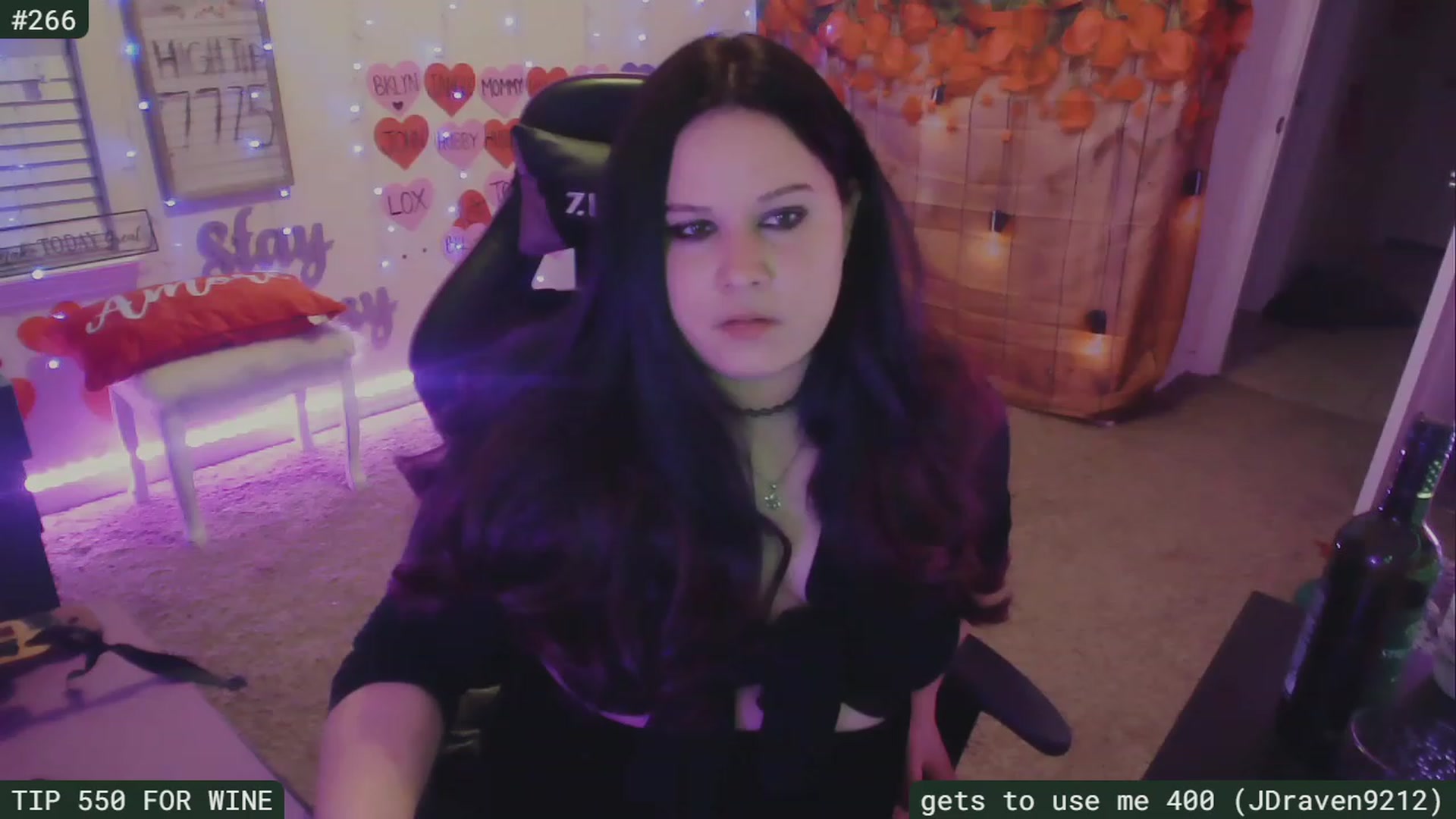 Gallery image thumbnail from SassySarah94's myfreecams stream on, 03/01/2023, 06:28 image 9 of 20