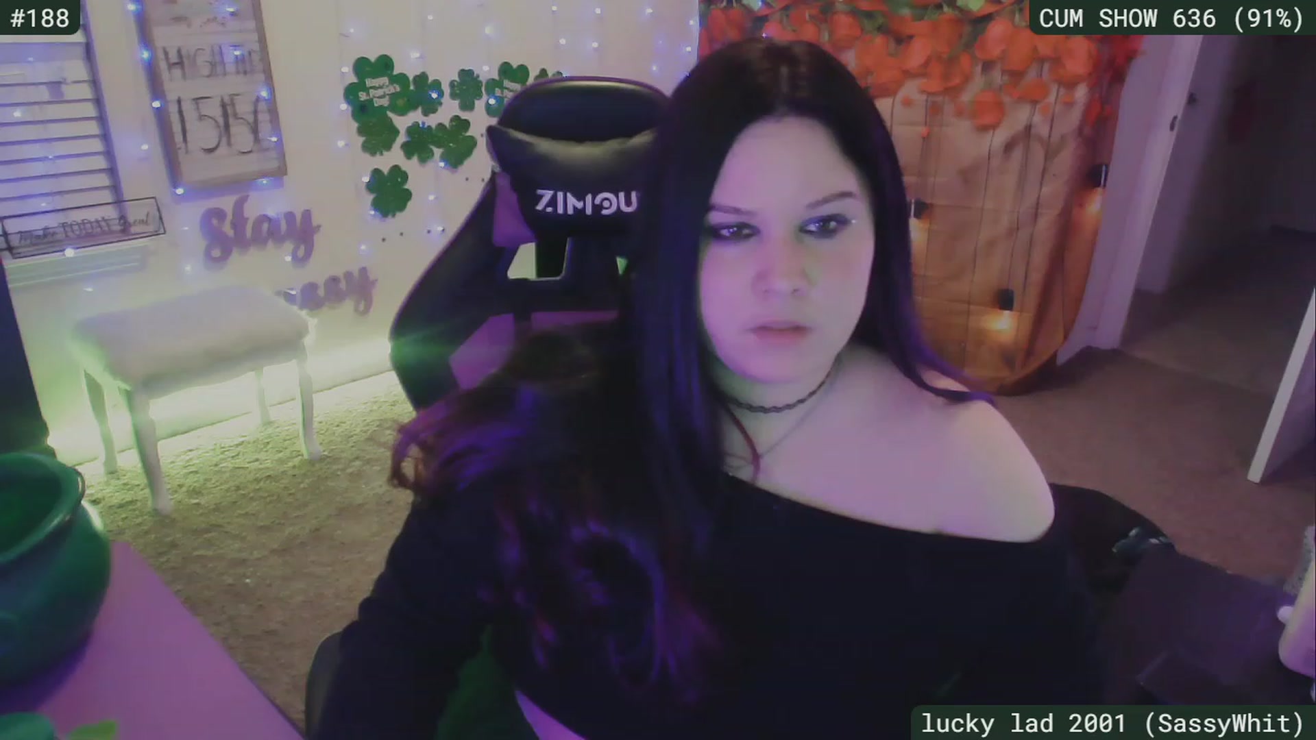 Gallery image thumbnail from SassySarah94's myfreecams stream on, 03/06/2023, 07:26 image 7 of 20