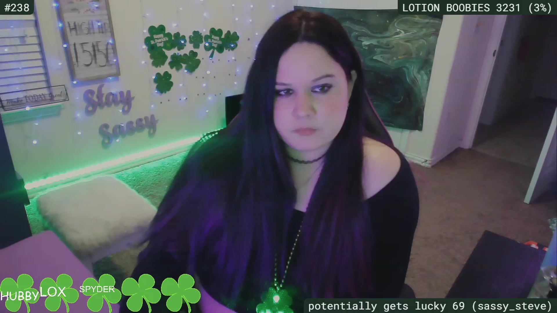 Gallery image thumbnail from SassySarah94's myfreecams stream on, 03/09/2023, 03:25 image 6 of 20