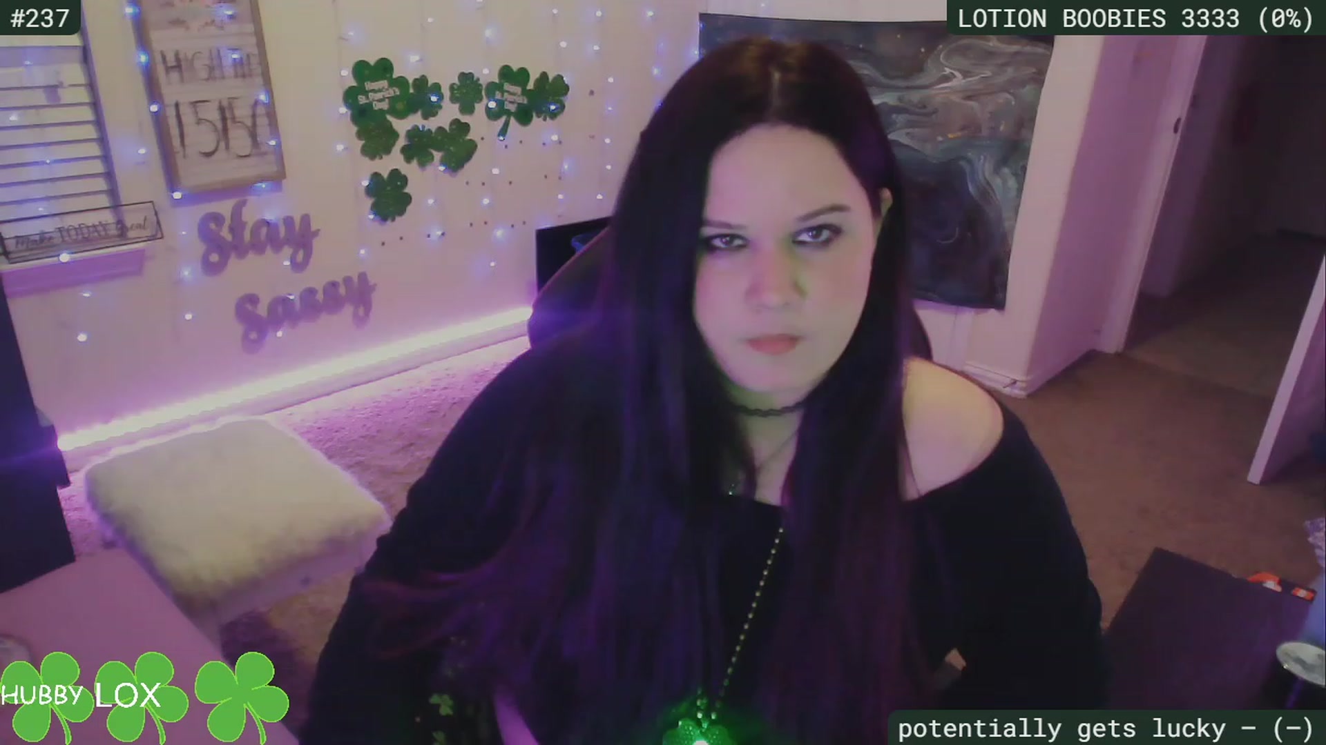 Gallery image thumbnail from SassySarah94's myfreecams stream on, 03/09/2023, 03:25 image 3 of 20